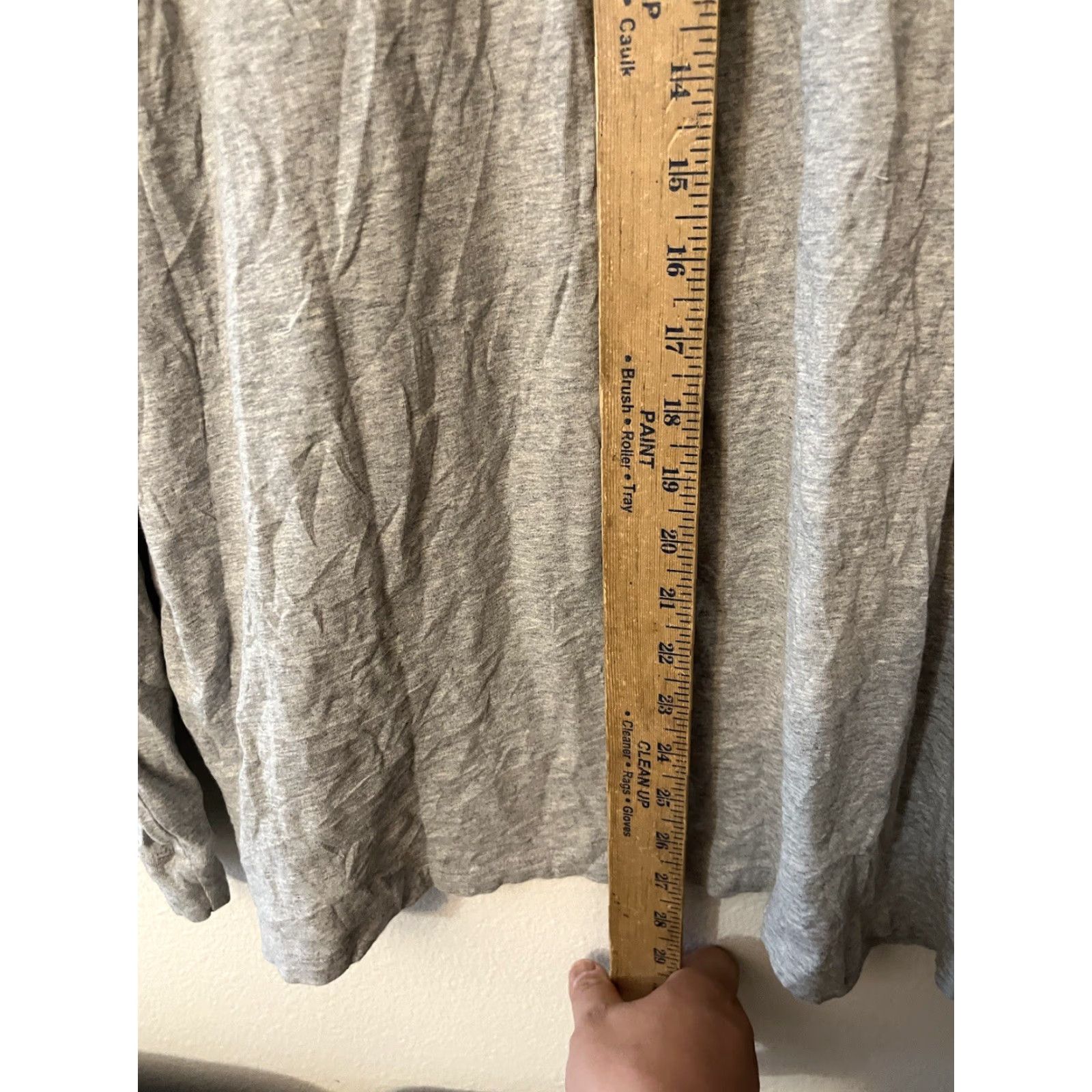 Vineyard Vines Vineyard Vines Gray Logo Long Sleeve T-Shirt Men's Large Holiday Theme Size US L / EU 52-54 / 3 - 5 Thumbnail
