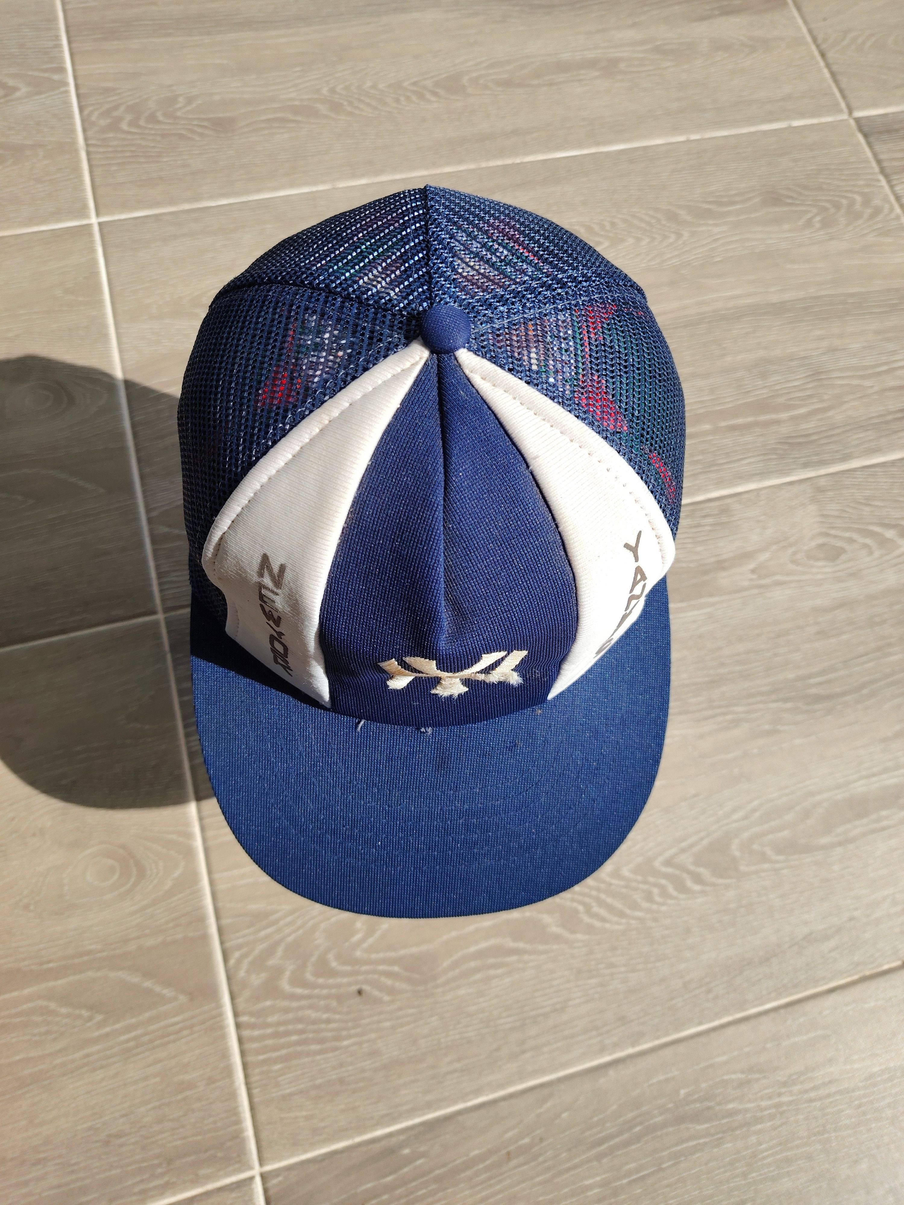 MLB × New York Yankees × Vintage Vintage New York Yankees MLB Trucker Hat Size ONE SIZE - 2 Thumbnail