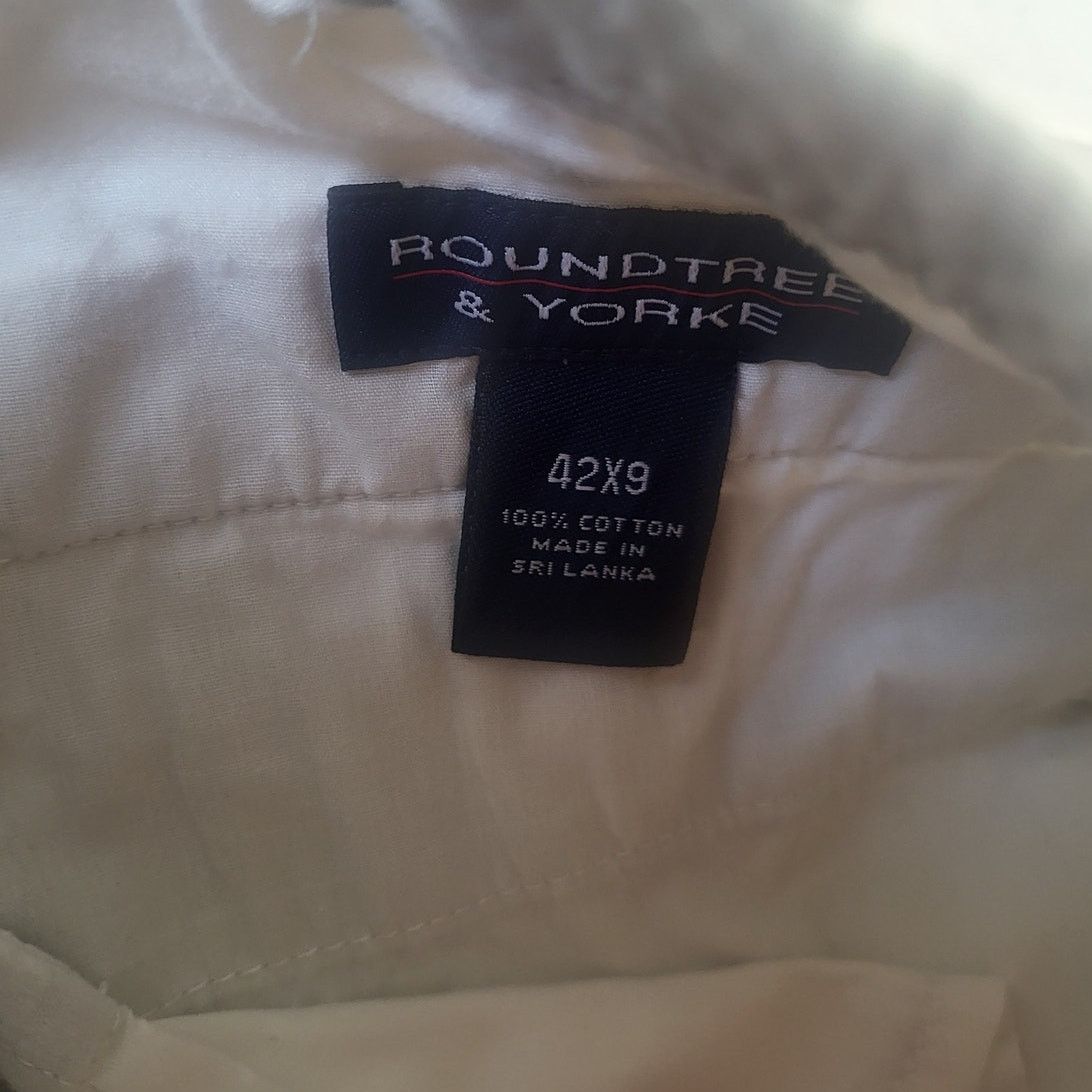 Roundtree & Yorke Roundtree & Yorke Light Khaki Cargo Shorts - 42x9 Size US 40 / EU 56 - 3 Thumbnail