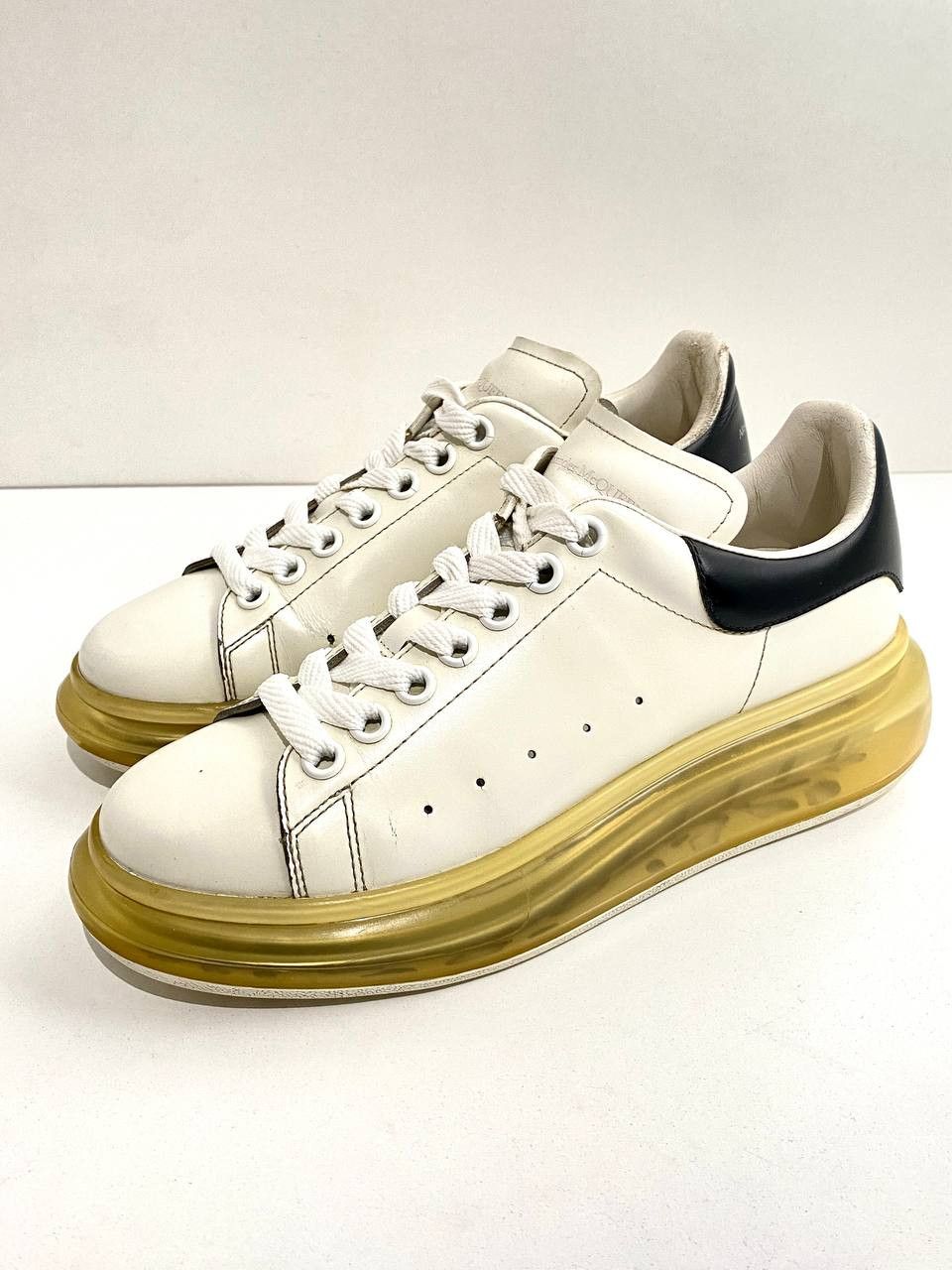 Alexander McQueen Alexander McQueen White Logo Oversize Shoes Sneakers Size US 6 / IT 36 - 3 Thumbnail