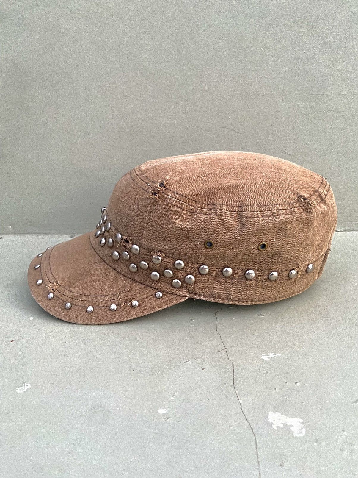 If Six Was Nine 2000s punk button studded ditsetressed patrol hat Size ONE SIZE - 3 Thumbnail