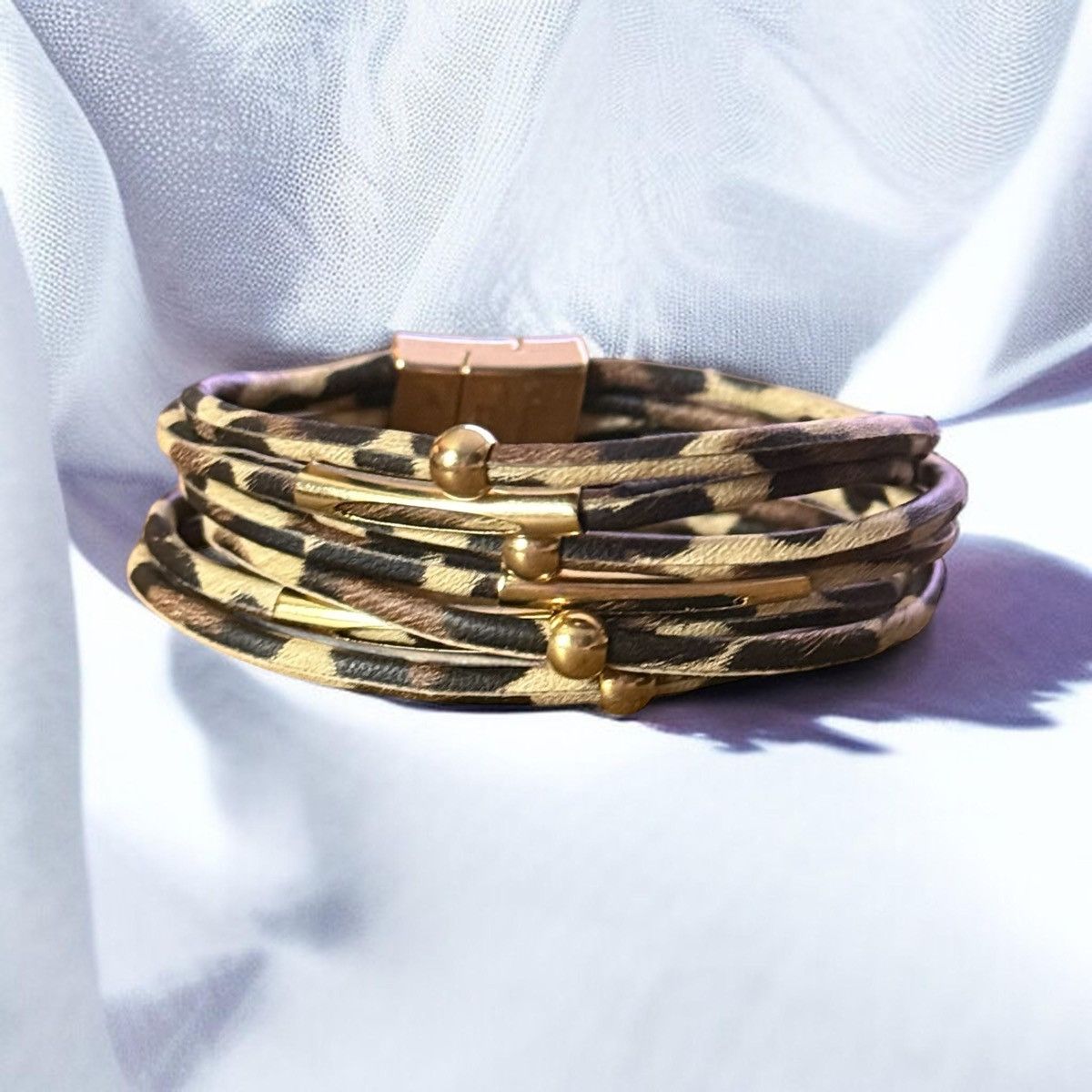 Other Multi strand leopard print stacked bracelet Size ONE SIZE - 3 Thumbnail