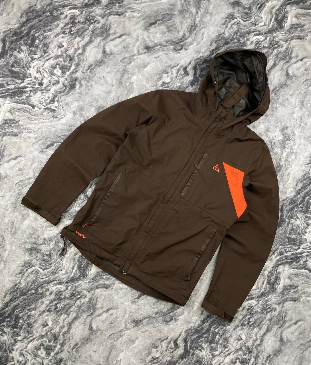 Nike ACG Nike ACG Gore-Tex Windbreaker Light Jacket Men Size S Brown Size US S / EU 44-46 / 1 - 1 Thumbnail