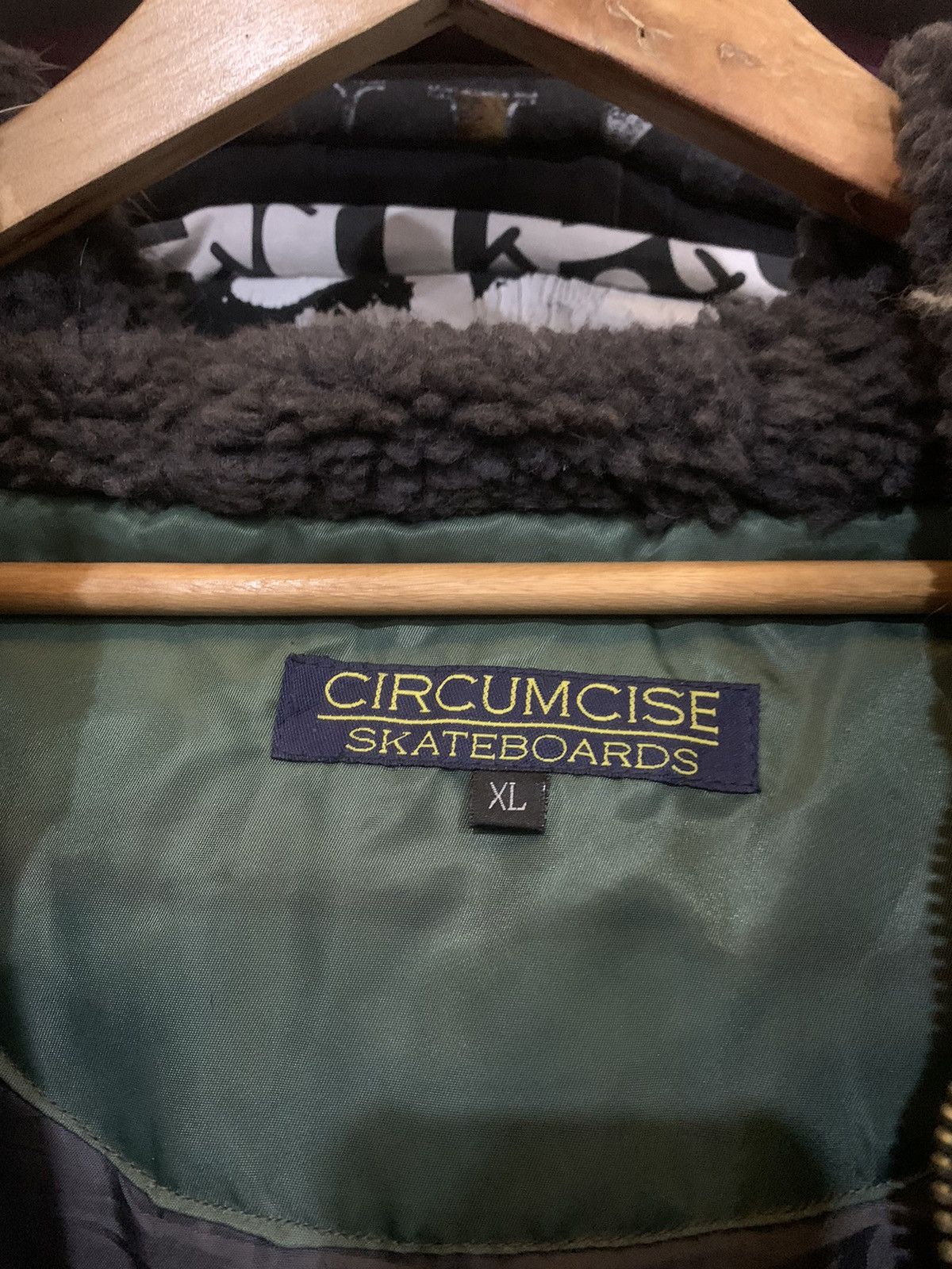 Japanese Brand Circumcise Skateboards Fur Hoodie Parka Size US XL / EU 56 / 4 - 18 Thumbnail