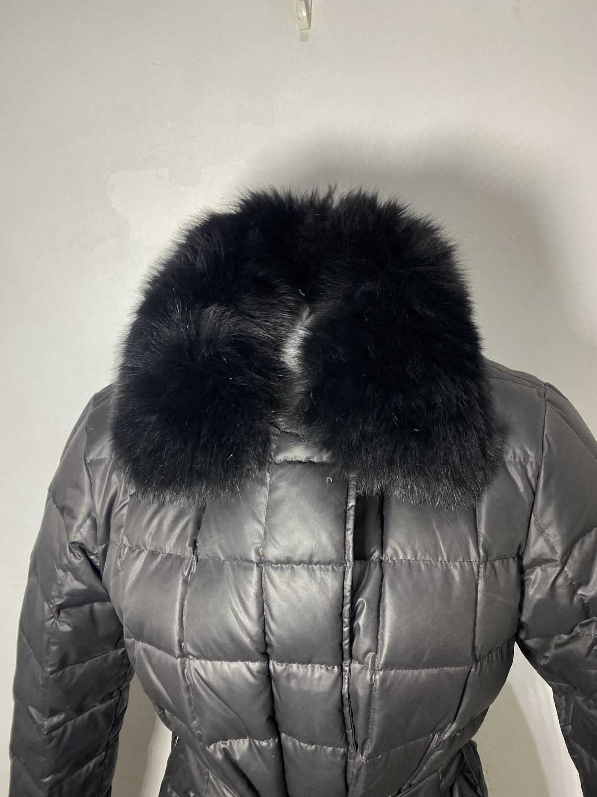 Herno Herno Women's long down jacket with fur collar Size M / US 6-8 / IT 42-44 - 2 Thumbnail