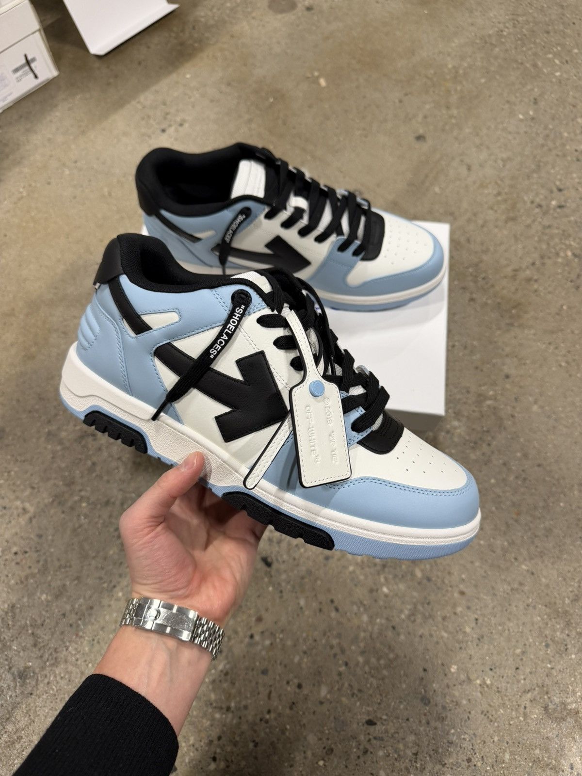 Off-White Out Of Office Sneaker NEW 750$