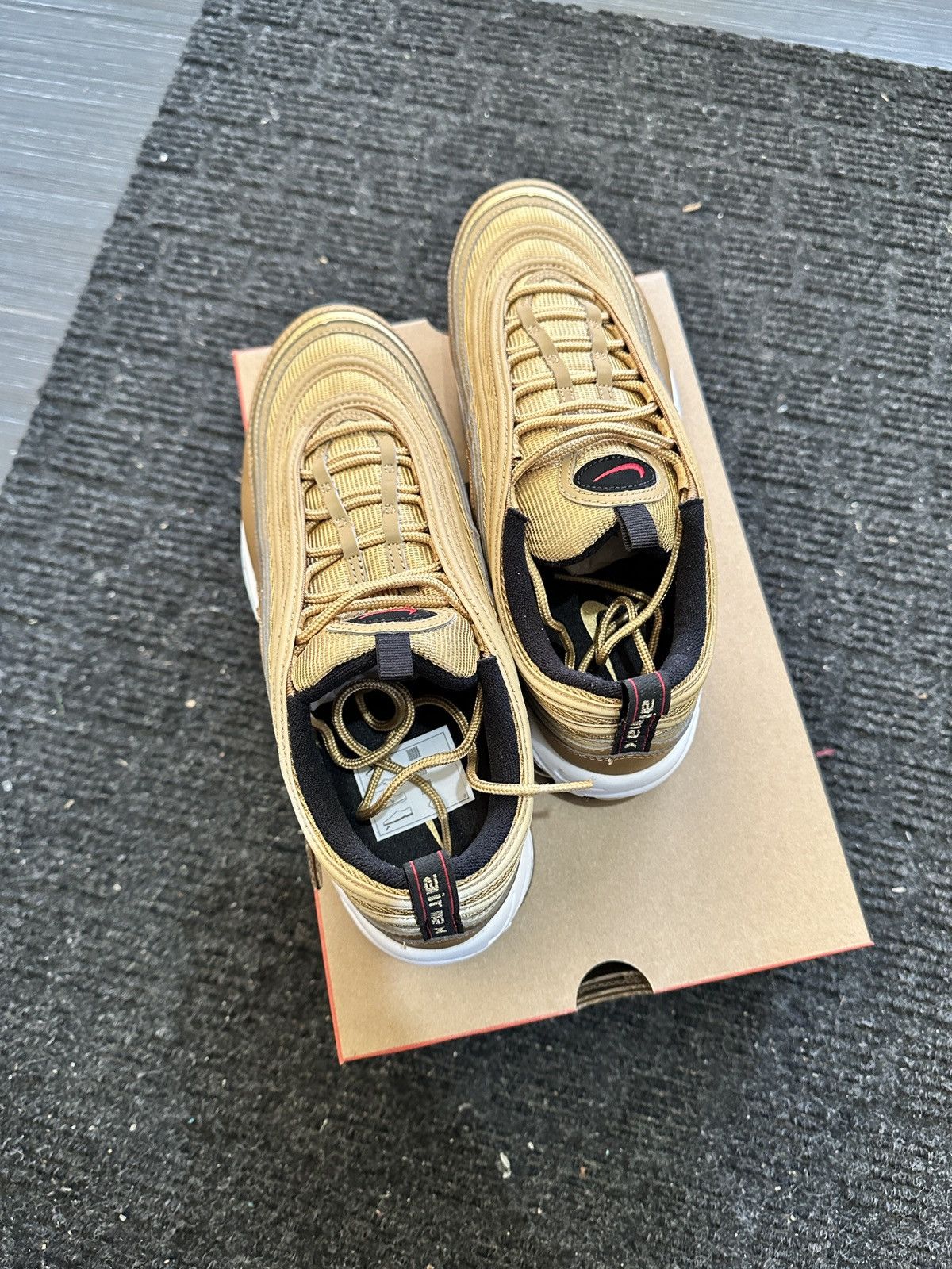 Nike Nike Air Max 97 OG Size US 10 / EU 43 - 7 Thumbnail