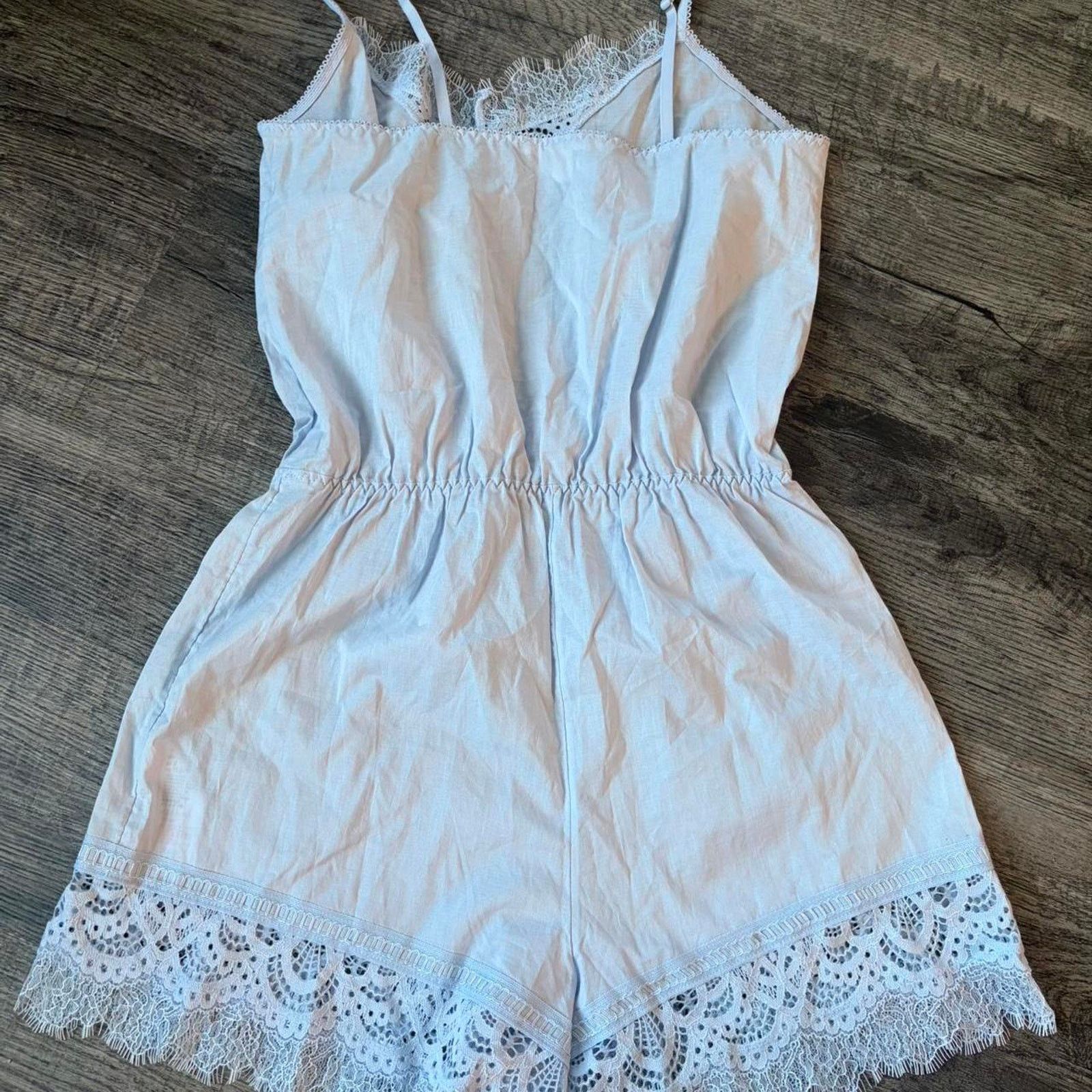 Topshop NWT topshop light blue lace romper with adjustable straps Size 26" / US 2 / IT 38 - 2 Thumbnail