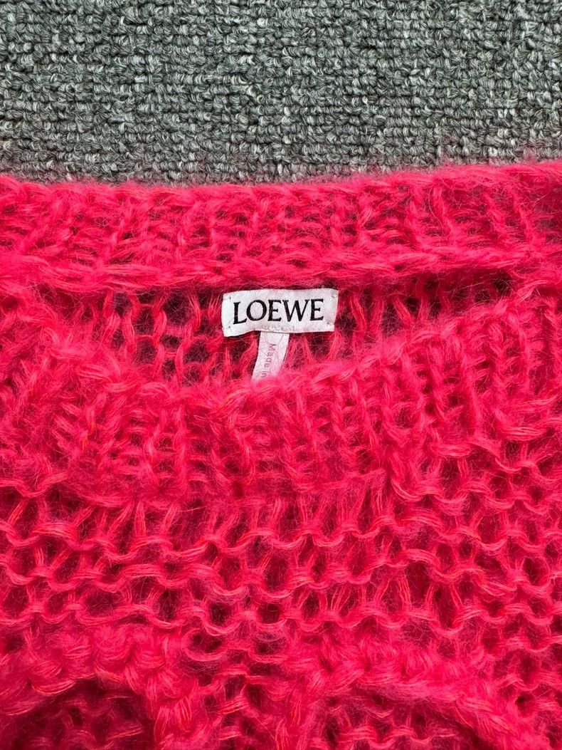 Loewe LOEWE Fluorescent pink logo knit sweater Size XS / US 0-2 / IT 36-38 - 4 Thumbnail