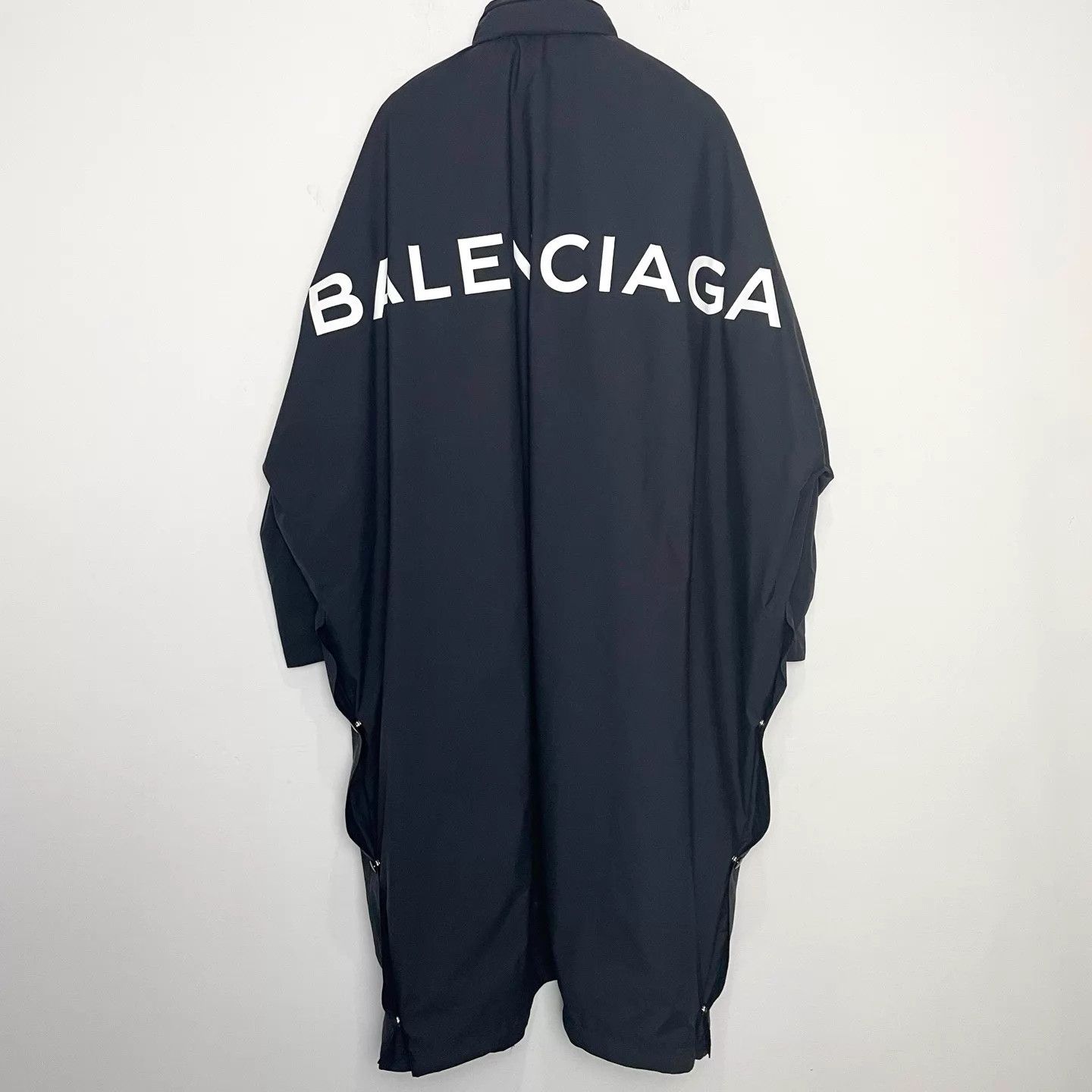 Balenciaga Balenciaga Black Big Logo Long Coat Women's 34 Size XXS / US 00 / IT 34 - 2 Thumbnail