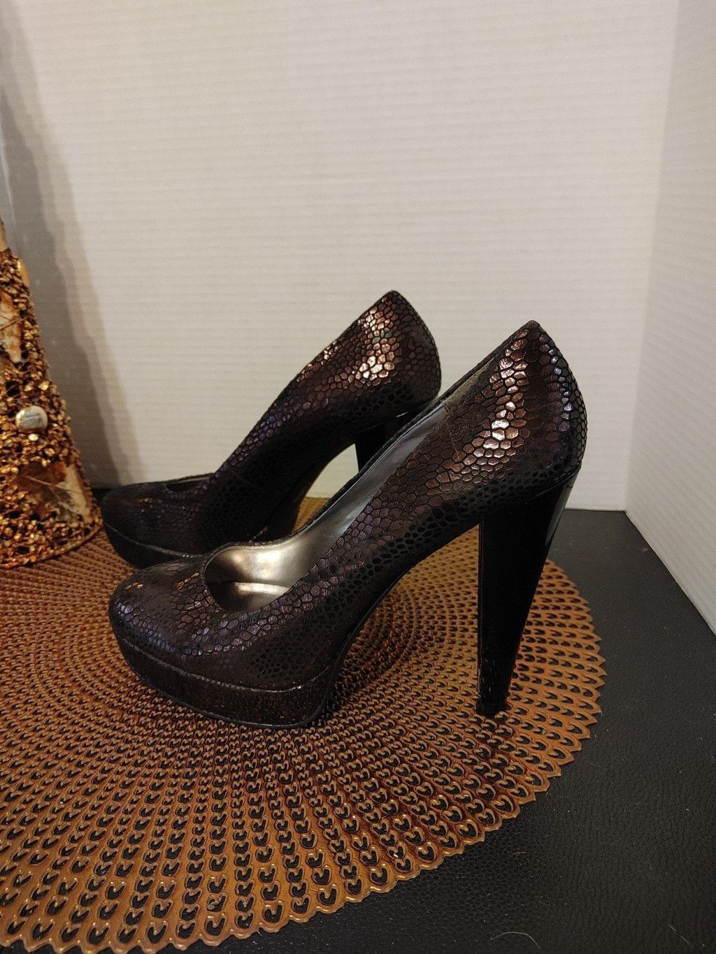 Calvin Klein Calvin Klein Carley Heels Size 9M Size US 9 / IT 39 - 1 Thumbnail