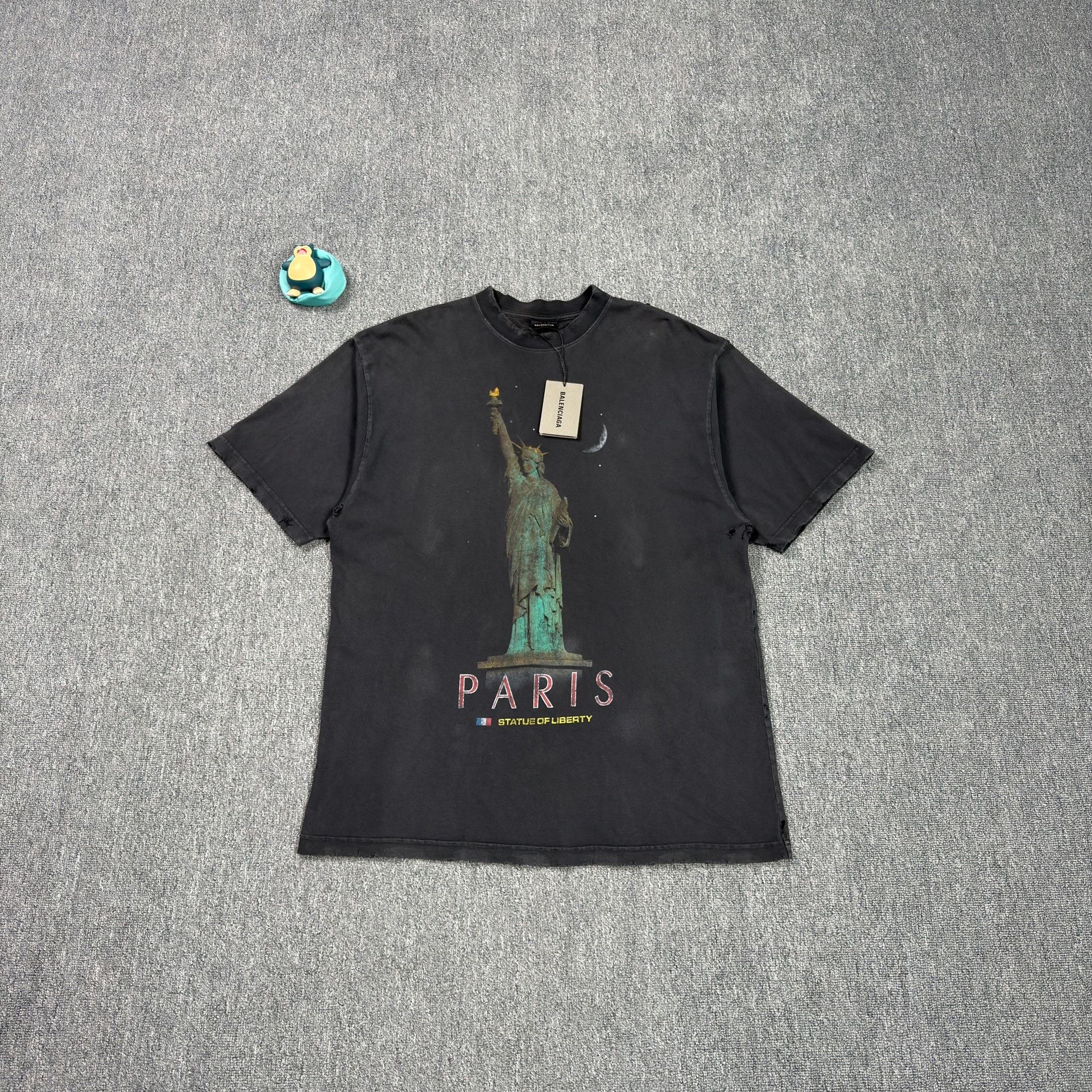 Balenciaga Balenciaga Statue of Liberty Black Tee Size US M / EU 48-50 / 2 - 1 Thumbnail