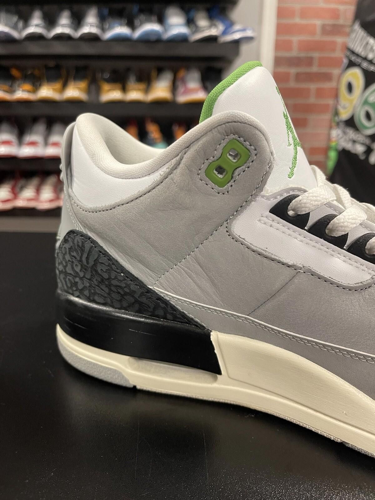Jordan Brand Size 10 - Nike Air Jordan 3 Retro Chlorophyll 136064-006 OG Size US 10 / EU 43 - 8 Thumbnail