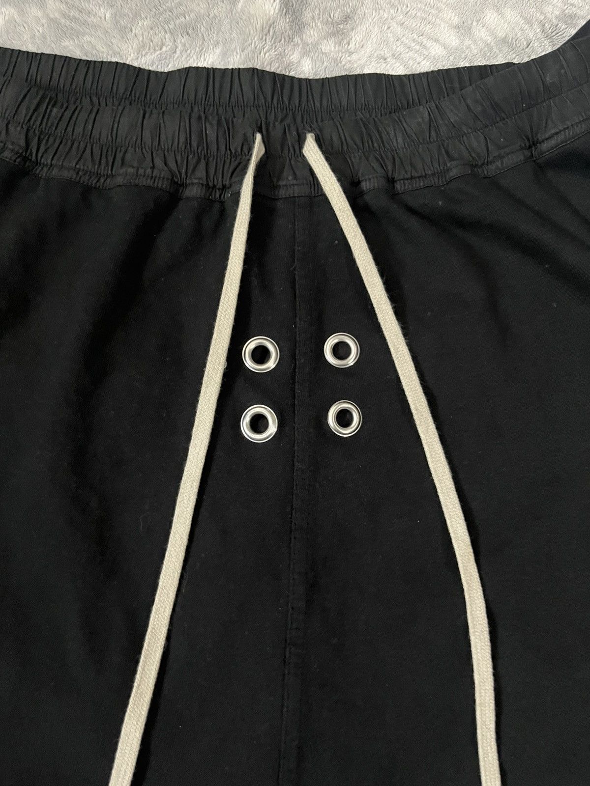 Rick Owens Drkshdw Rick Owen’s DRKSHDW gimp pod shorts! Size US 32 / EU 48 - 2 Thumbnail