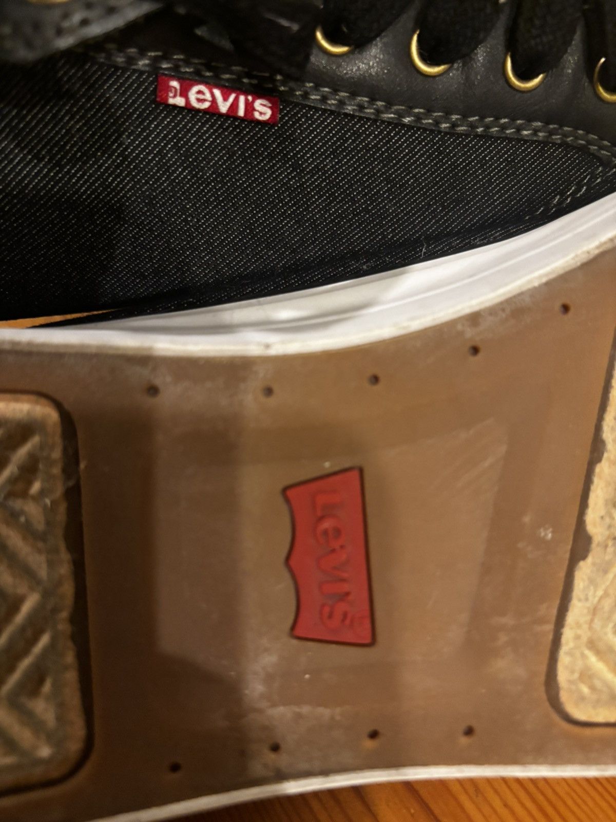 Levi's Men’s canvas sneakers Size US 11 / EU 44 - 10 Thumbnail