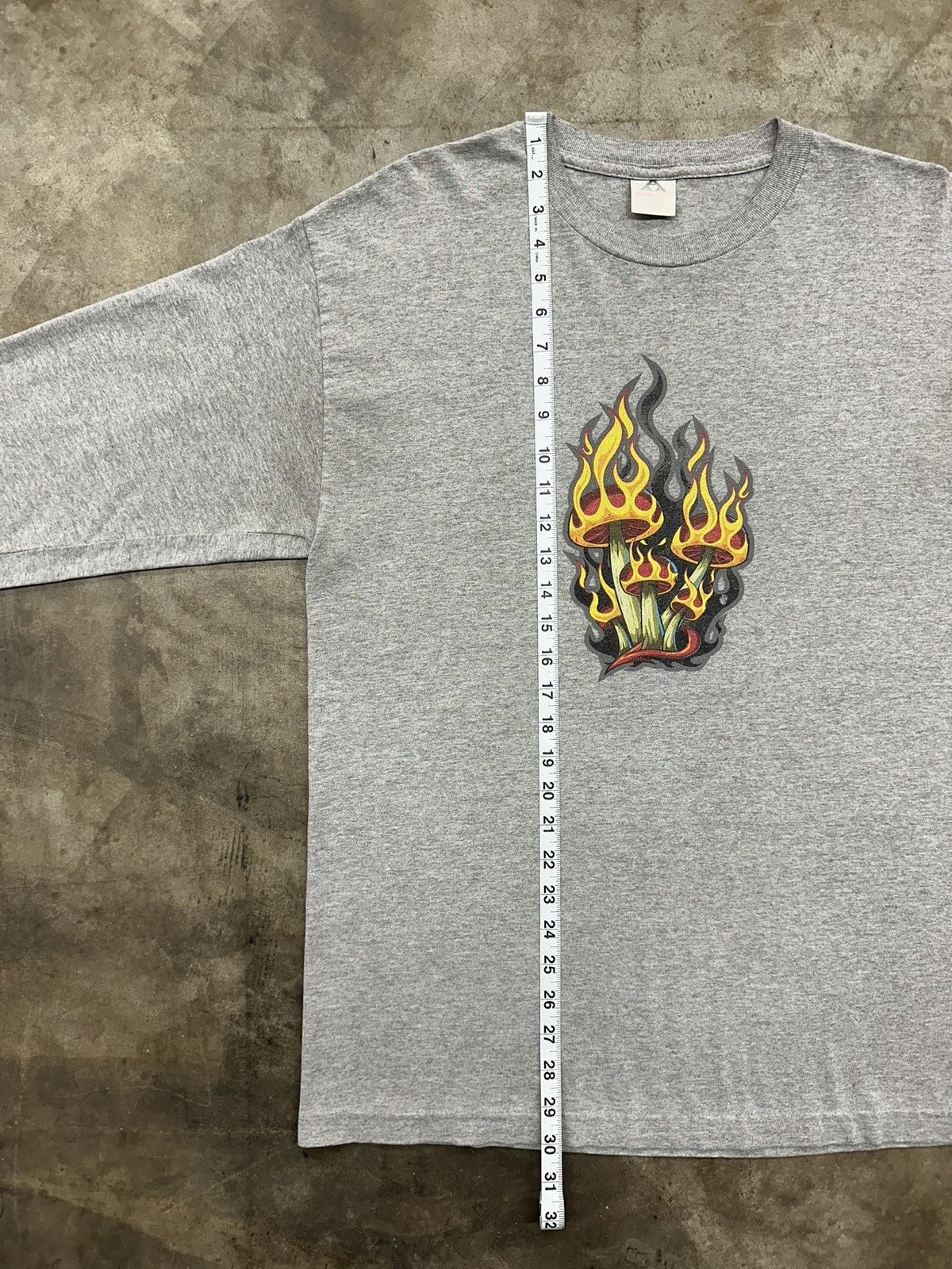 Vintage Vintage Mushroom Flames Long Sleeve Shirt Y2K Graphic Tee Size US L / EU 52-54 / 3 - 5 Thumbnail