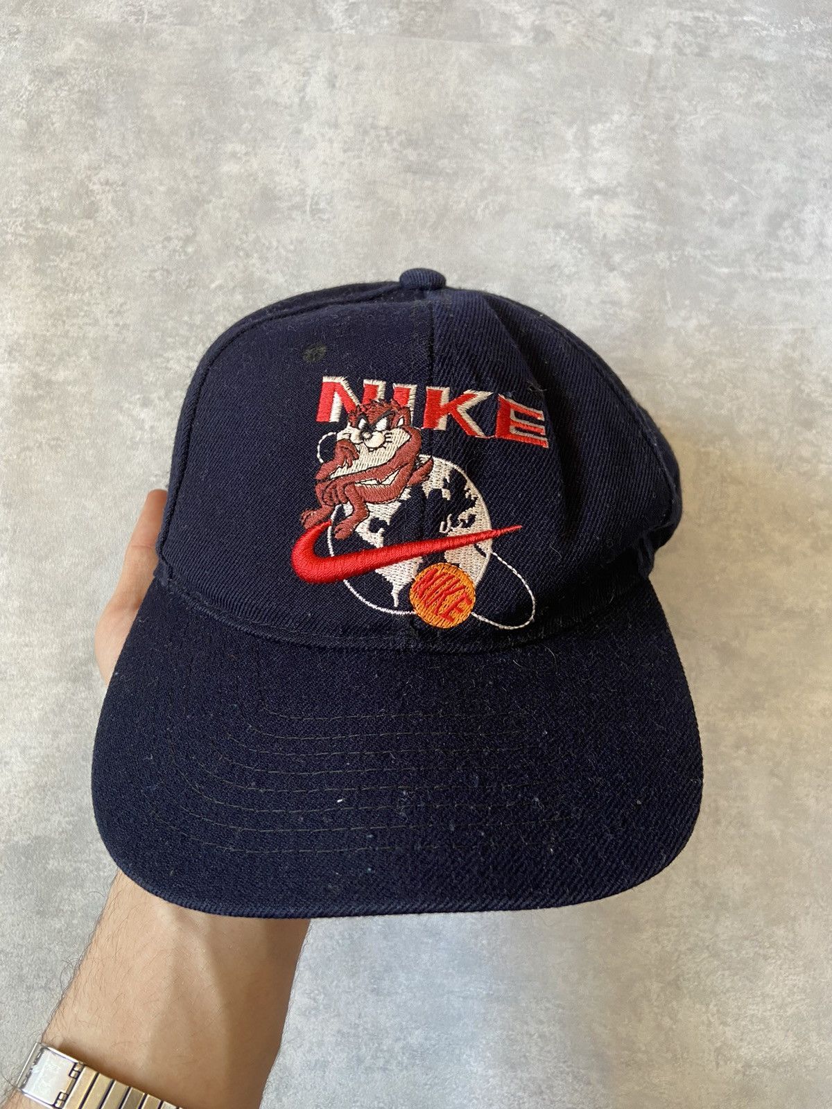Nike Nike Vintage Cap Korea Taz Looney Tunes RARE Size ONE SIZE - 2 Thumbnail