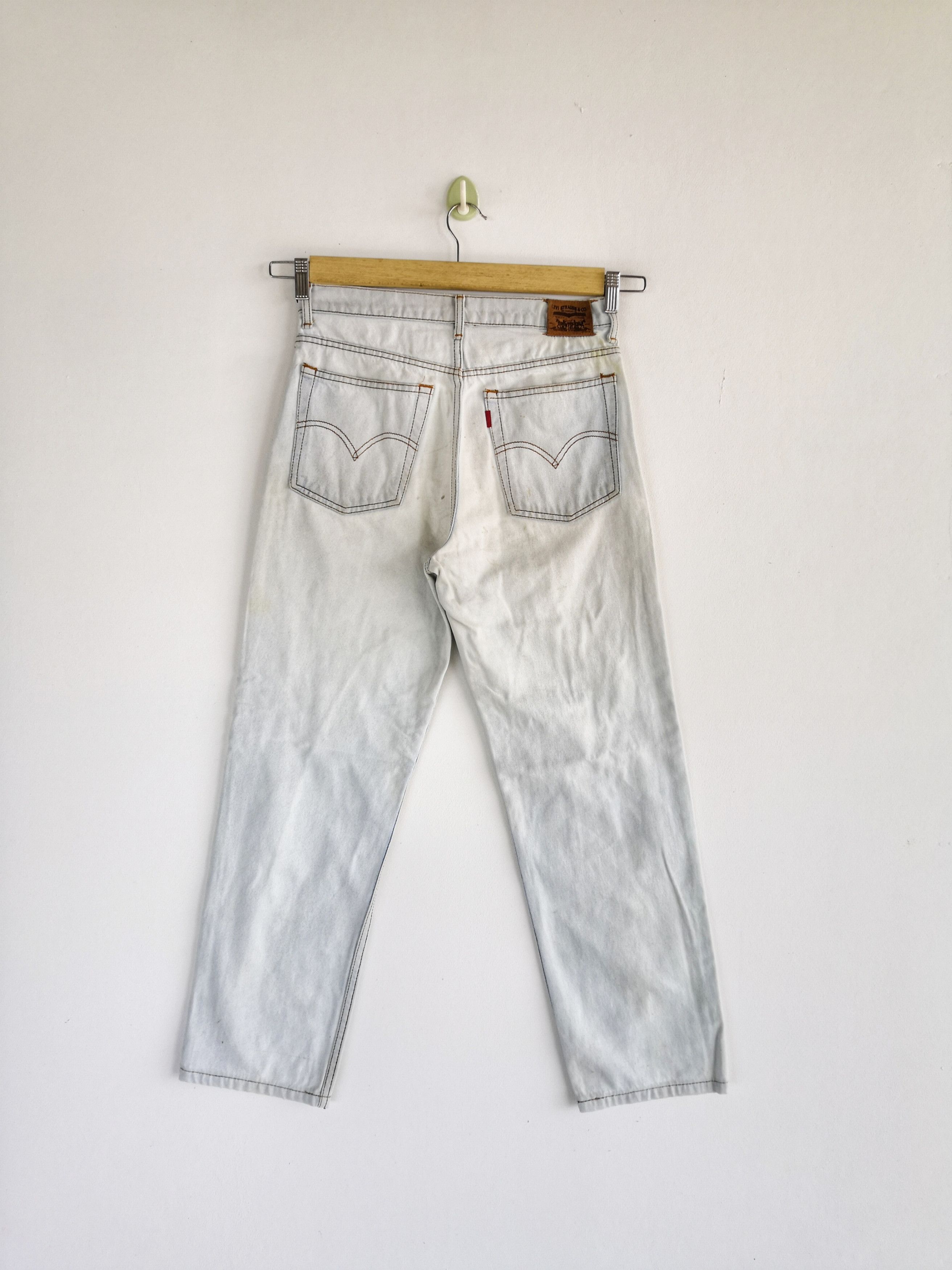 Levi's Vintage Y2K Levis Sun Faded Jeans Levi's Light Wash Denim Size 28" / US 6 / IT 42 - 2 Thumbnail