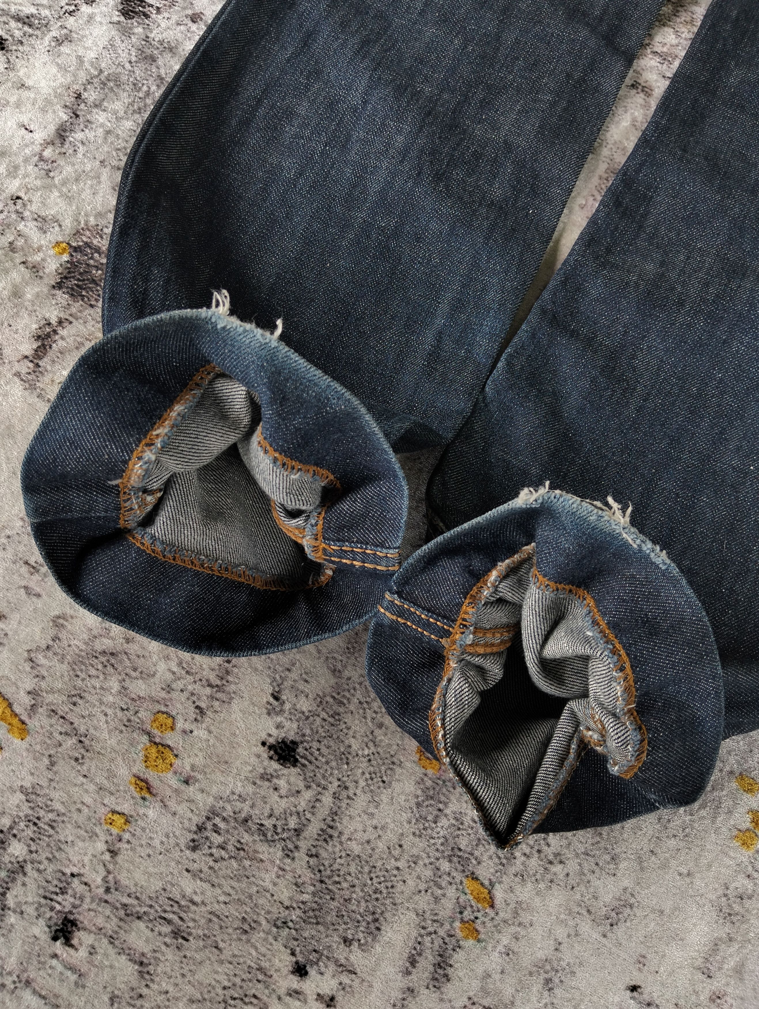Dolce & Gabbana Vintage Dolce & Gabbana Embroidered ButtonFly Low Rise Jeans Size US 32 / EU 48 - 9 Thumbnail