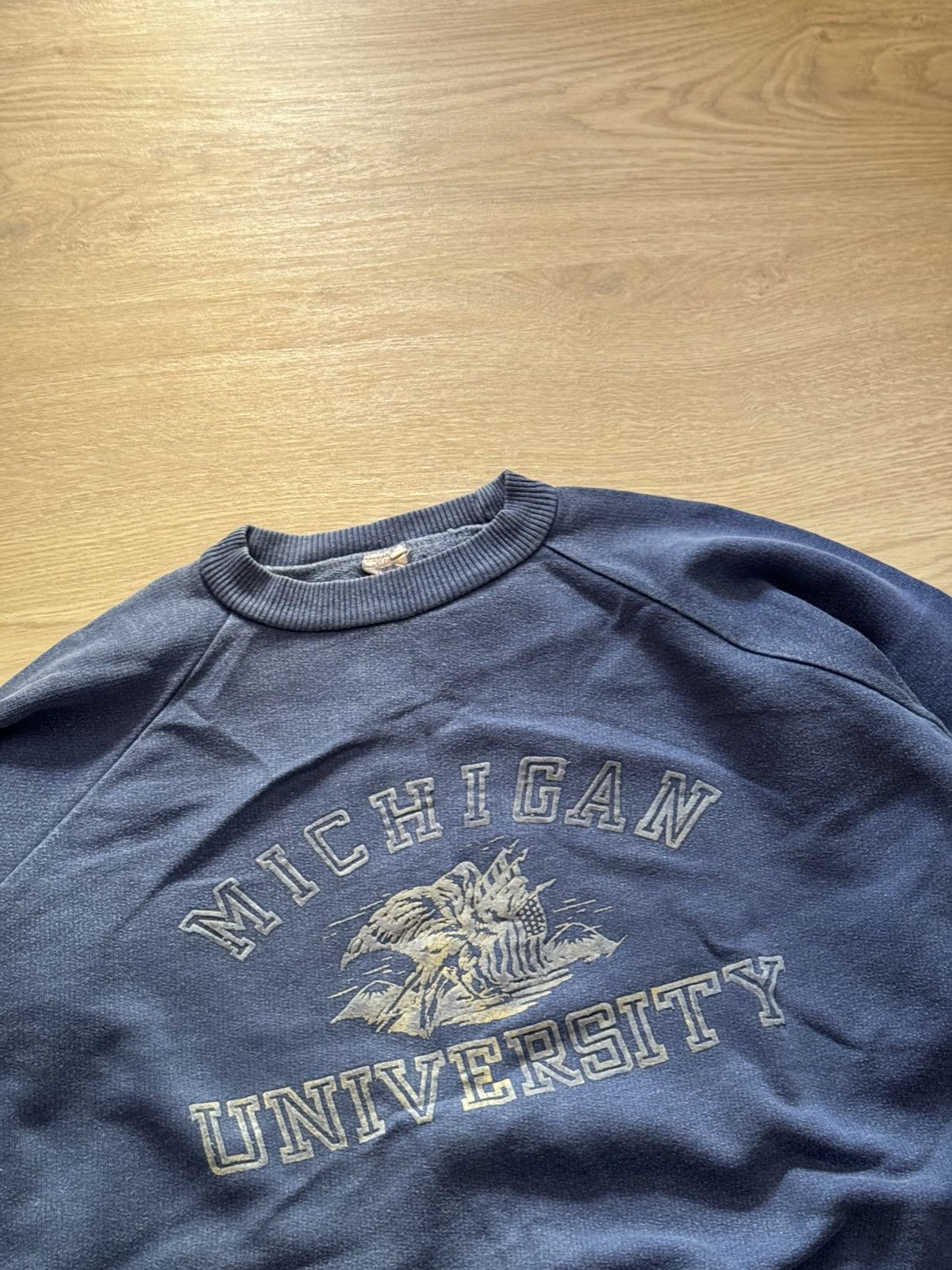 Vintage Vintage 80’s Women’s Michigan University Boxy Sweatshirt Size S / US 4 / IT 40 - 2 Thumbnail