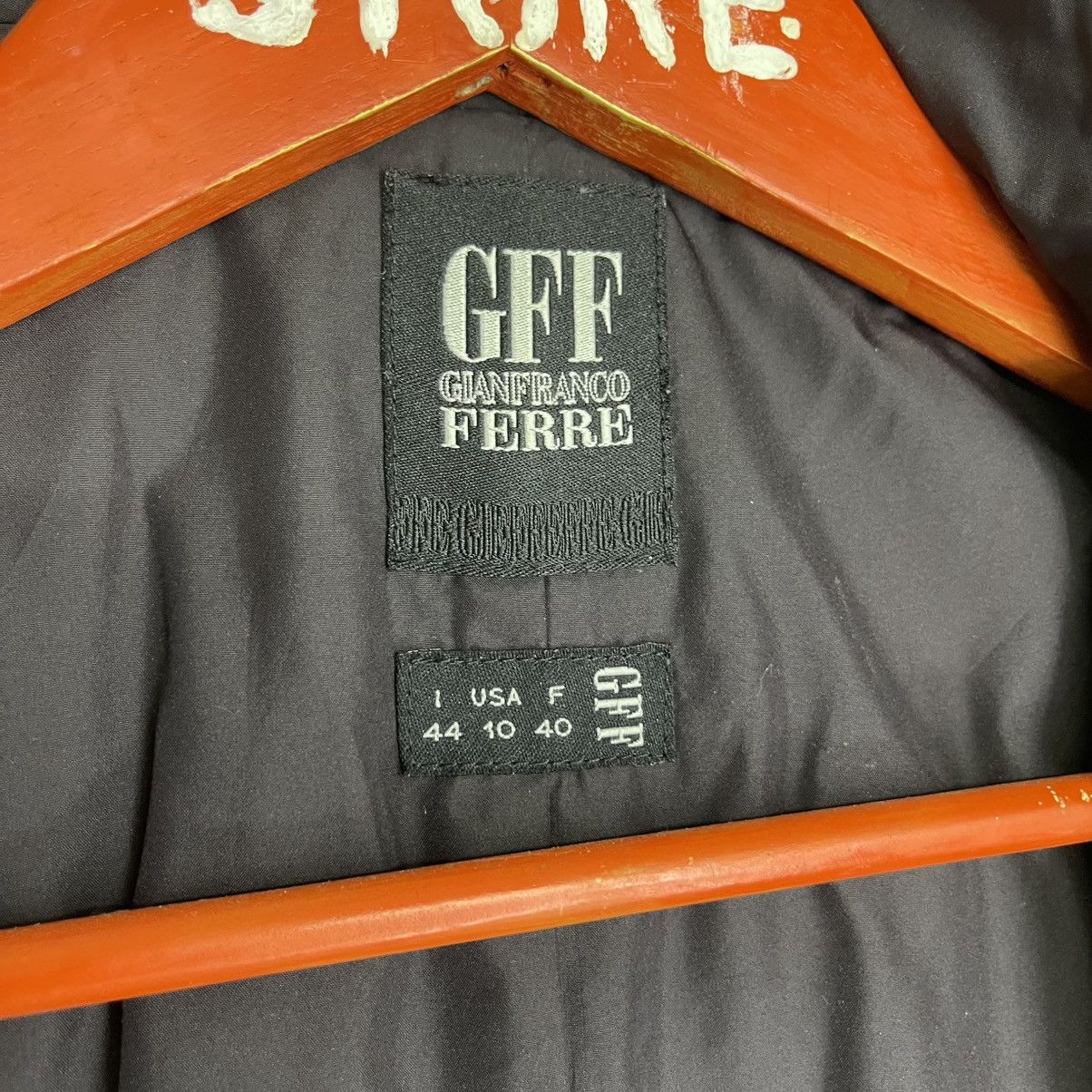 Gianfranco Ferre Gianfranco Ferre GFF Thermore Sleeveless Top Size M / US 6-8 / IT 42-44 - 5 Thumbnail