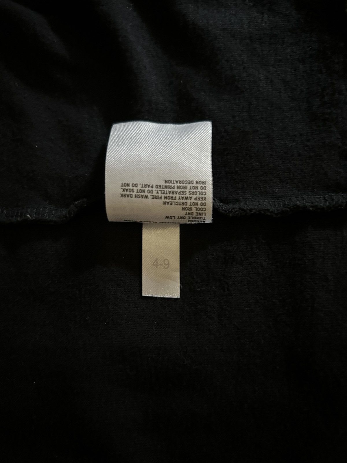 Kaws × Uniqlo Kaws Uniqlo Sesame Street Count Dracula shirt Size US M / EU 48-50 / 2 - 10 Thumbnail