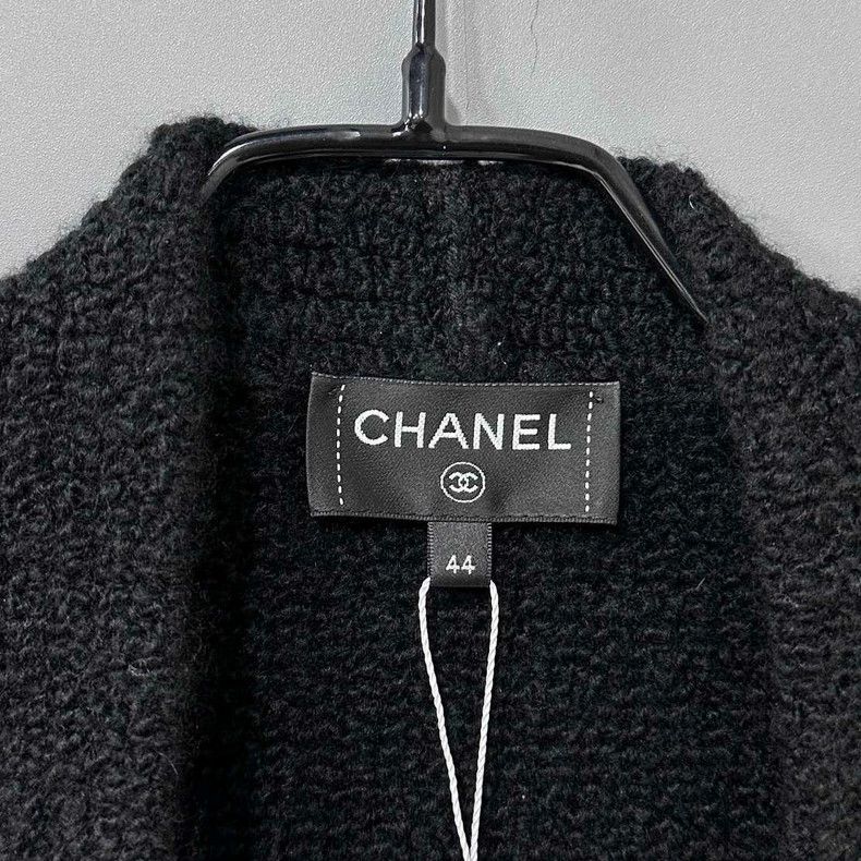 Chanel Chanel 24 new black lace sleeve cashmere cardigan jacket 25 Size M / US 6-8 / IT 42-44 - 4 Thumbnail