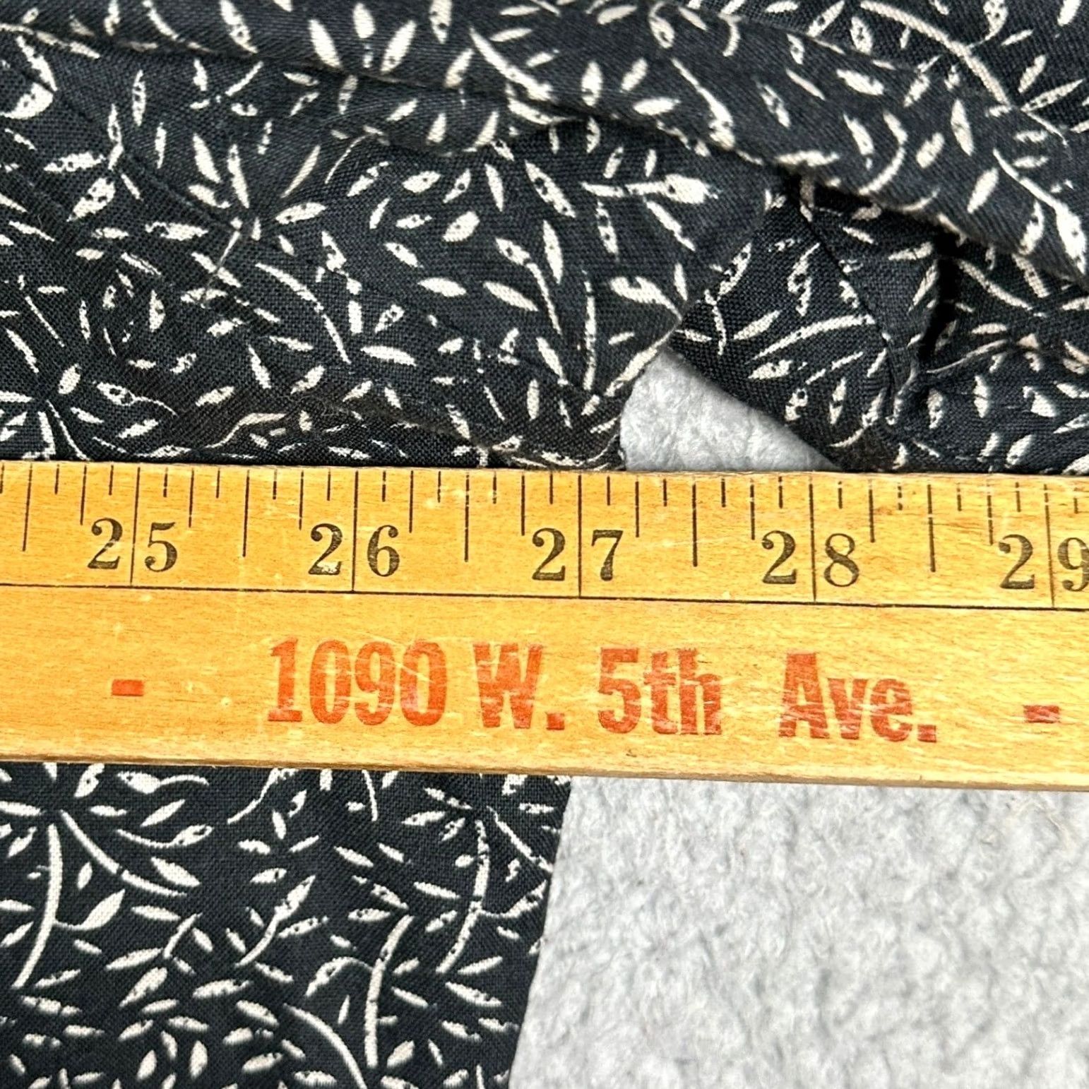 Banana Republic Banana Republic Shirt Mens 2XL Black Leaf Print Button Up Casual Long Sleeve EUC Size US XXL / EU 58 / 5 - 6 Thumbnail