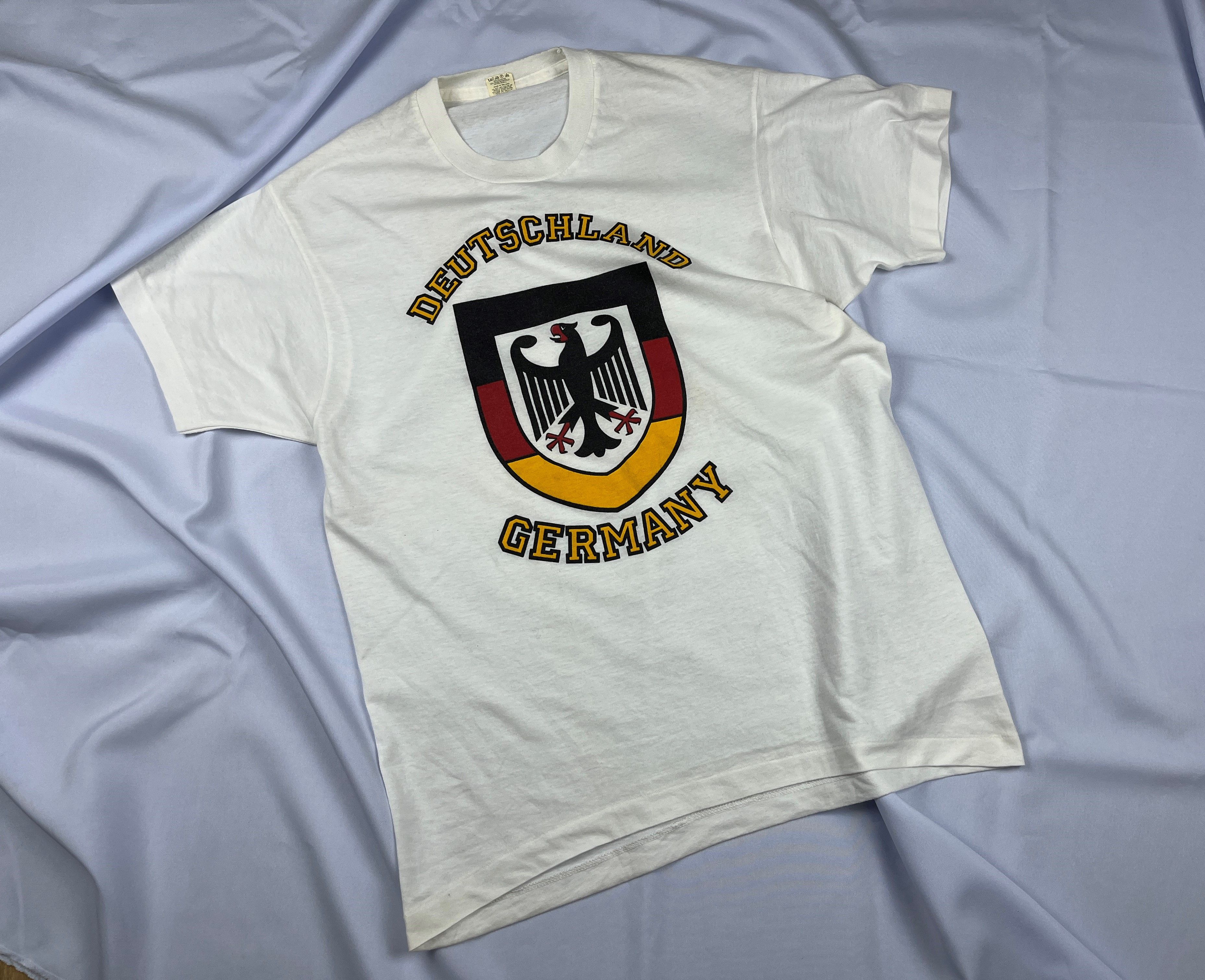 Vintage 80's Germany Deutschland Vintage Screen Stars T-shirt Size US L / EU 52-54 / 3 - 1 Thumbnail