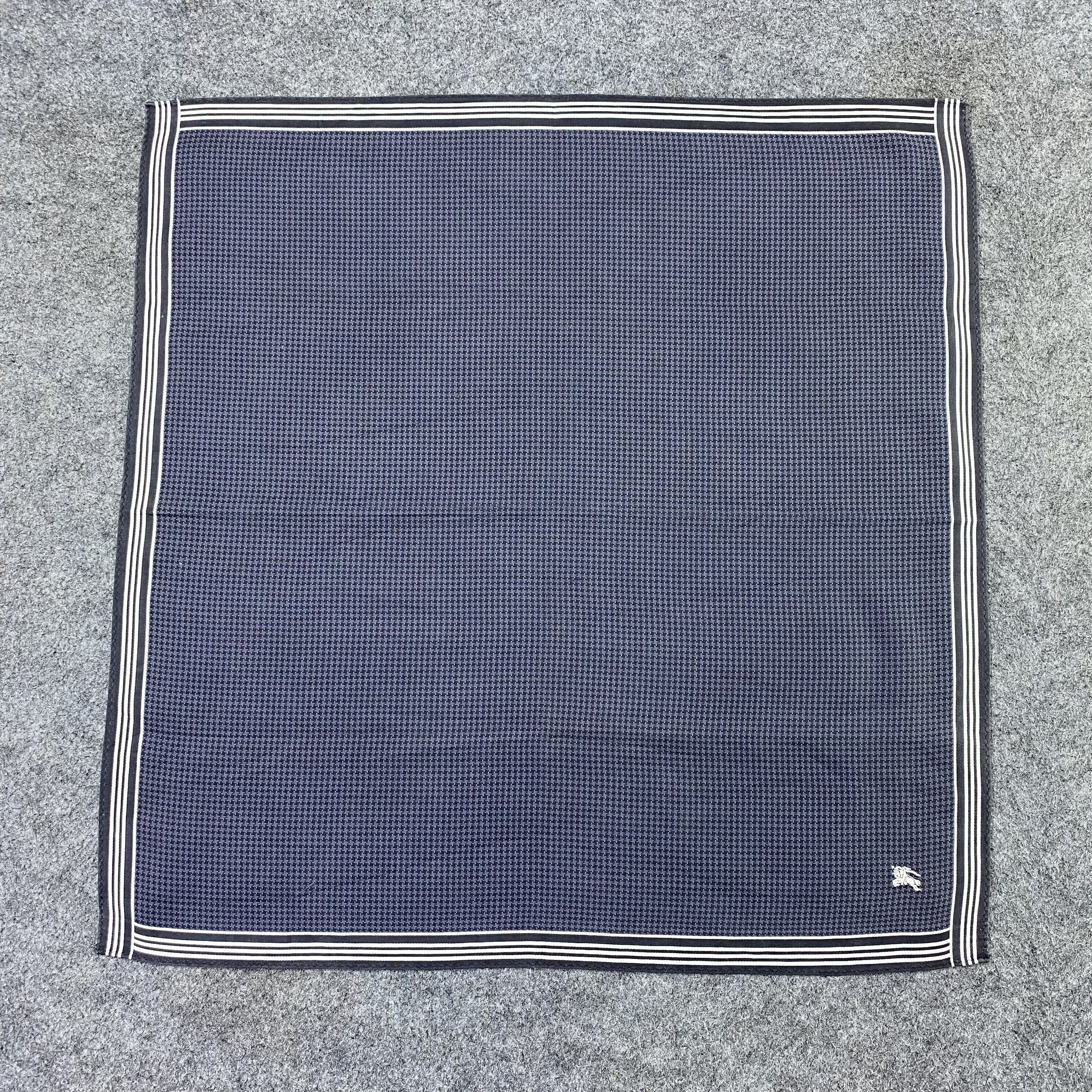 Burberry Burberry Handkerchief / Bandana / Neckerchief-B2106 Size ONE SIZE - 3 Thumbnail