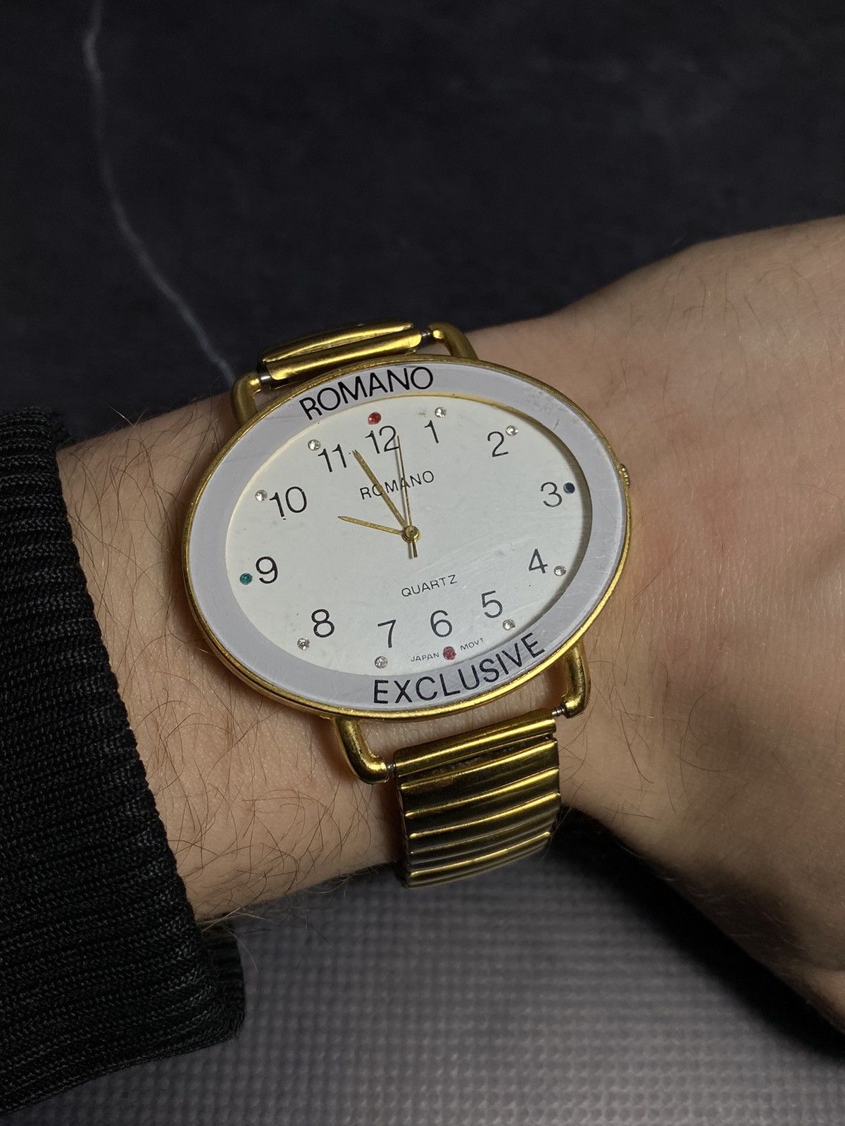 Japanese Brand Romano Gold Quartz Watch | Vintage Design Size ONE SIZE - 2 Thumbnail