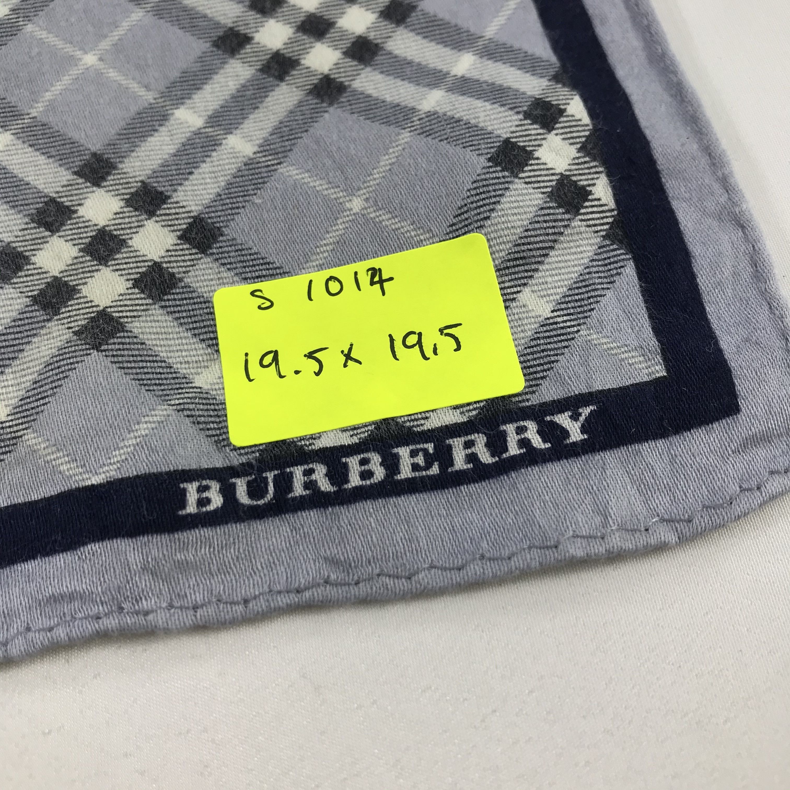 Burberry × Vintage Burberry Bandana / Handkerchief / Neckerchief - S1014 Size ONE SIZE - 5 Thumbnail