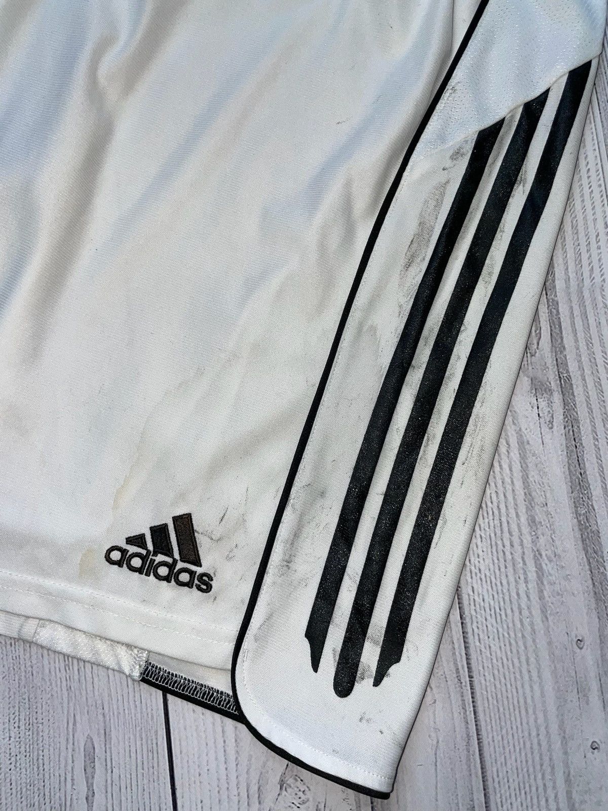 Adidas × Vintage Vintage adidas New Castle United soccer shorts size XL Size US 36 / EU 52 - 2 Thumbnail