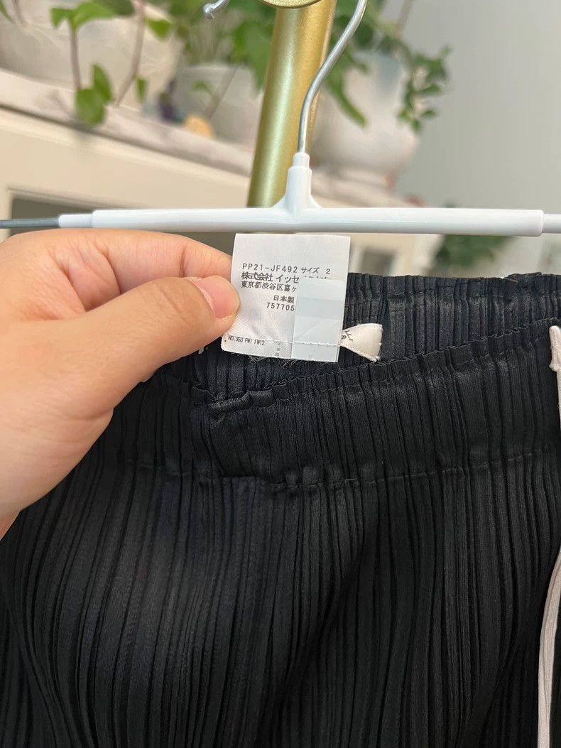 Issey Miyake Issey Miyake size:2 Black pleated pants Size 42" / US 20 - 5 Thumbnail