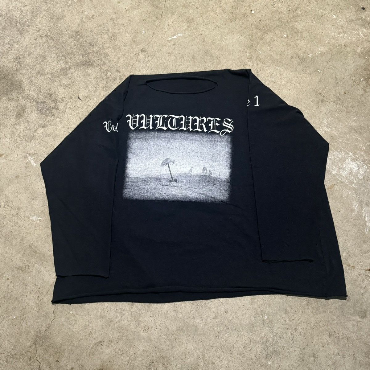 Yeezy KANYE WEST VULTURES TEE! Size US XL / EU 56 / 4 - 1 Thumbnail