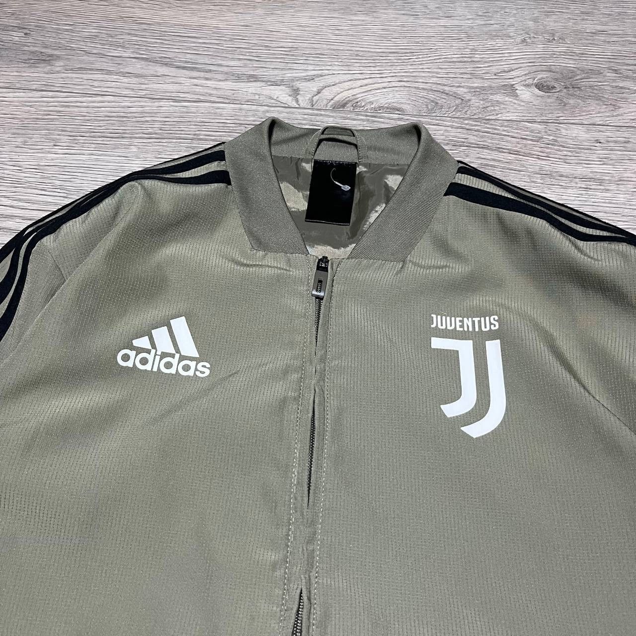 Adidas Adidas Juventus Track Jacket Size S-M Full Zip Size US S / EU 44-46 / 1 - 2 Thumbnail