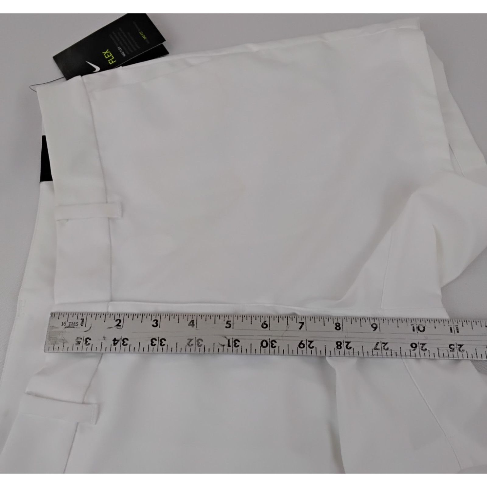 Nike Nike Golf Shorts Women's 8 White Performance Sportswear NWT Size 30" / US 8 / IT 44 - 14 Thumbnail