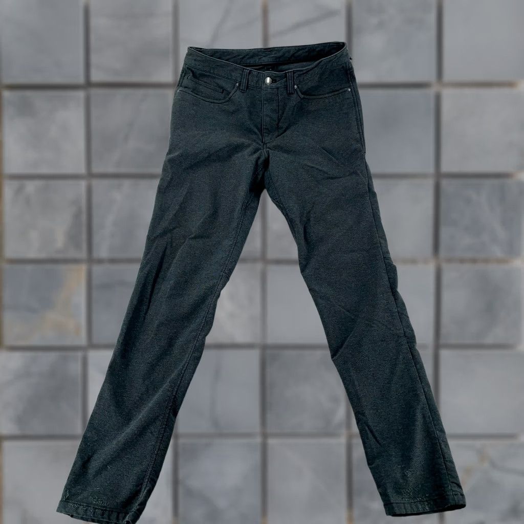 Lululemon Lululemon ABC Pants Mens FITS 32x30 Gray Stretch Slim Fit 5-Pockets Skinny Leg Pants Size US 32 / EU 48 - 1 Thumbnail