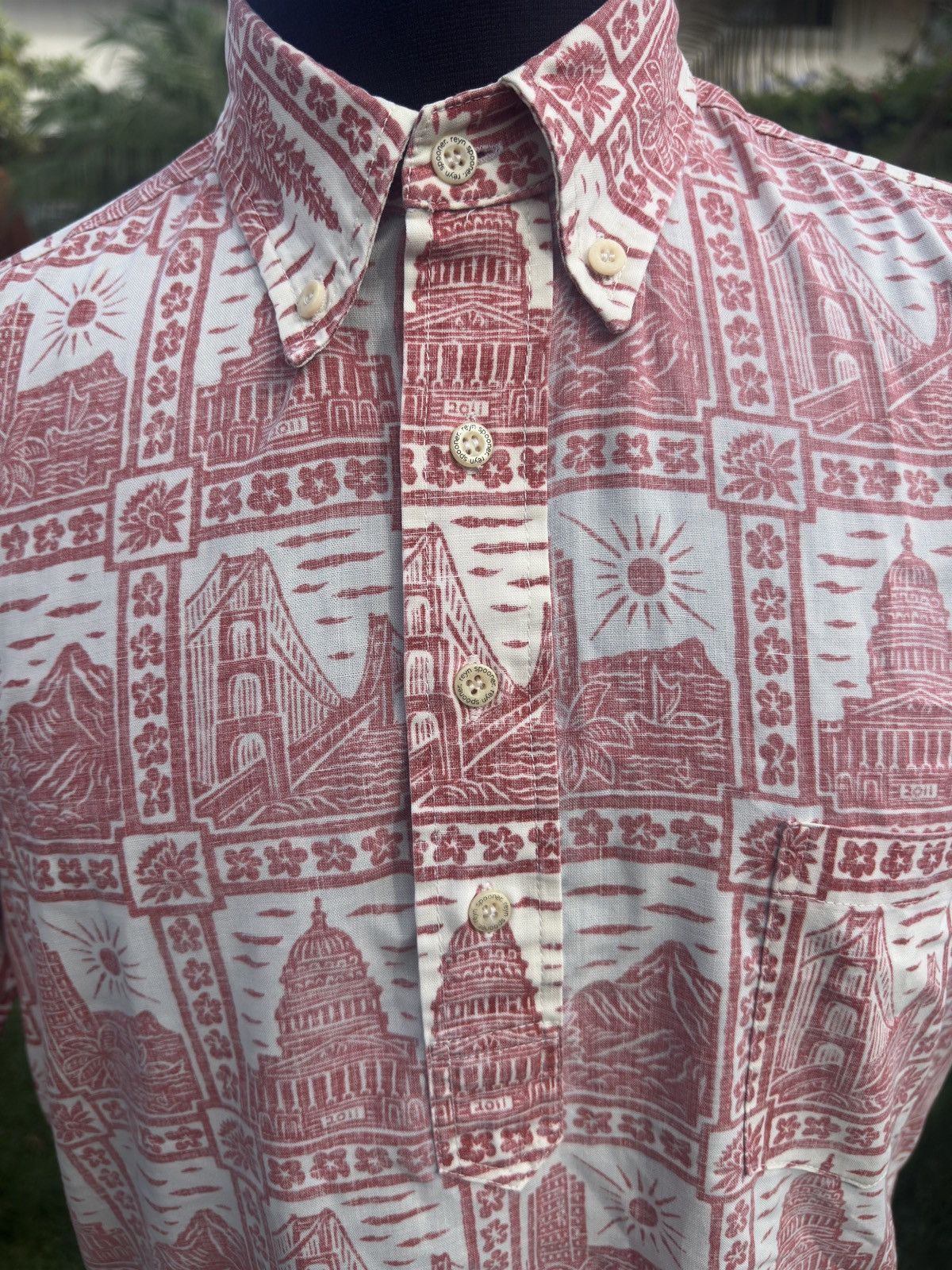 Reyn Spooner PreOwned Reyn Spooner Red Hawaiian Print 3/4 Button Men's M Size US M / EU 48-50 / 2 - 3 Thumbnail