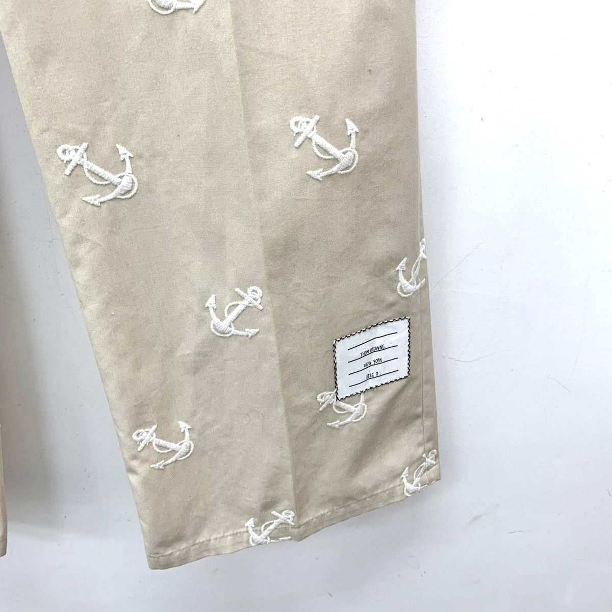 Thom Browne THOM BROWNE Beige Anchor Embroidered Casual Suit Pants K26WX Size 25" / US 0 / IT 36 - 4 Thumbnail