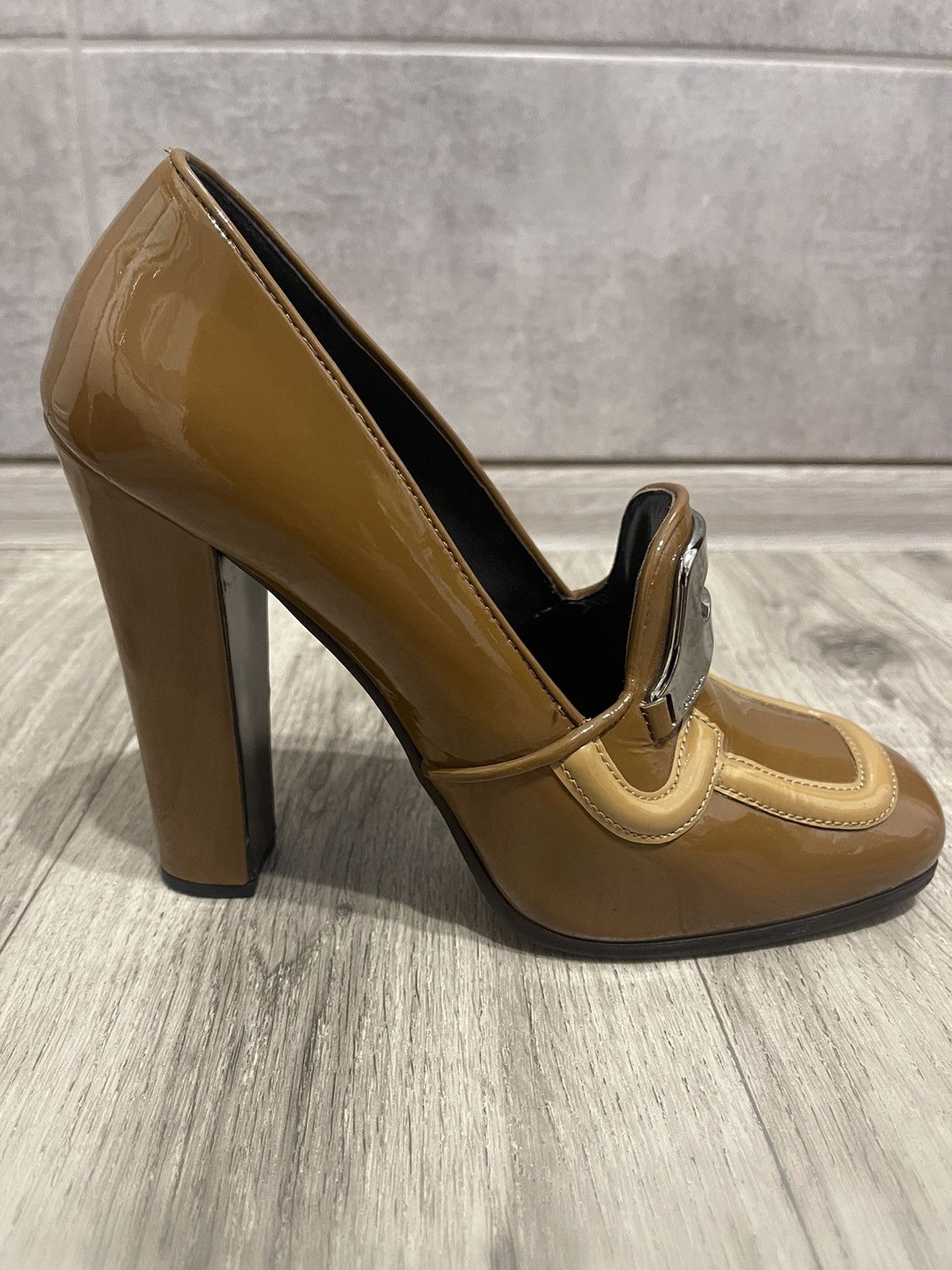 Prada PRADA CALZATURE DONNA PATENT LEATHER HEELS CAMELLO SIZE 39 Size US 9 / IT 39 - 7 Thumbnail
