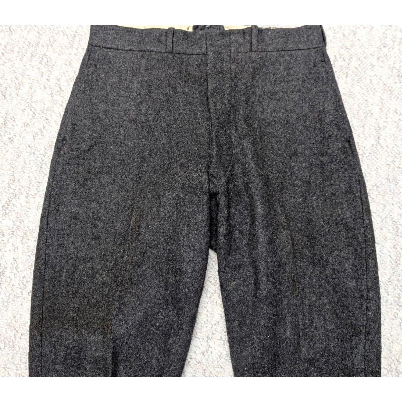 Vintage VINTAGE L.L. Bean PANTS Men 36x30 Wool Charcoal Gray Hunting tapered Size US 36 / EU 52 - 4 Thumbnail