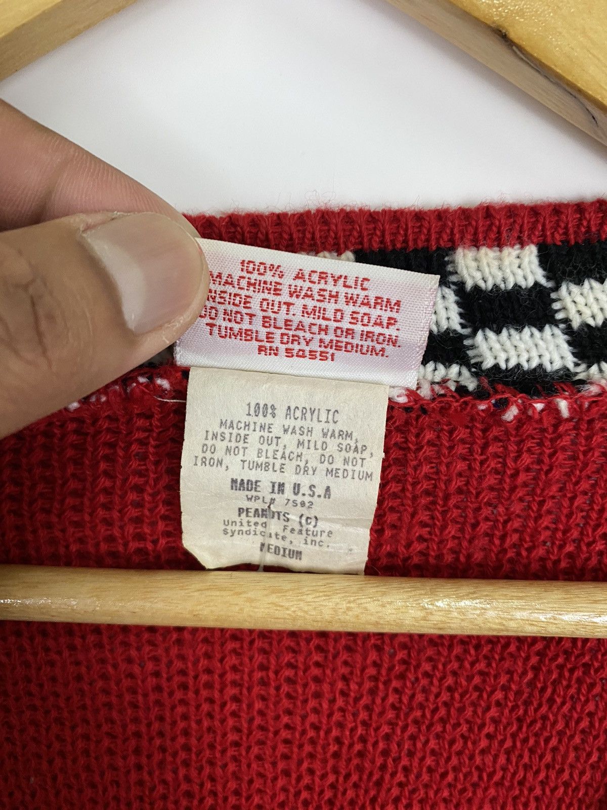 Peanuts 🔥Rare 🔥Vintage Snoopy & Friends Knitwear Size US M / EU 48-50 / 2 - 12 Thumbnail
