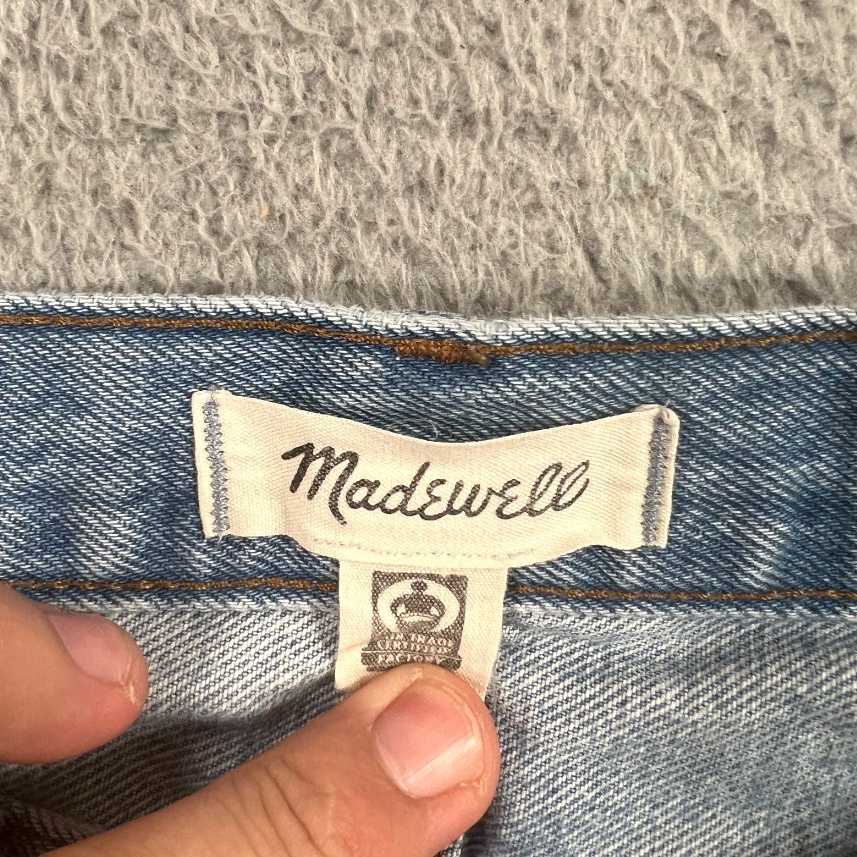 Madewell Madewell Shorts Womens 25 Relaxed Denim Cutoffs Light Wash Blue Casual Size 42" / US 20 - 5 Thumbnail