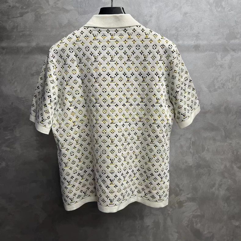 Louis Vuitton louis vuitton white logo jacquard polo straight short sleev Size US M / EU 48-50 / 2 - 2 Thumbnail