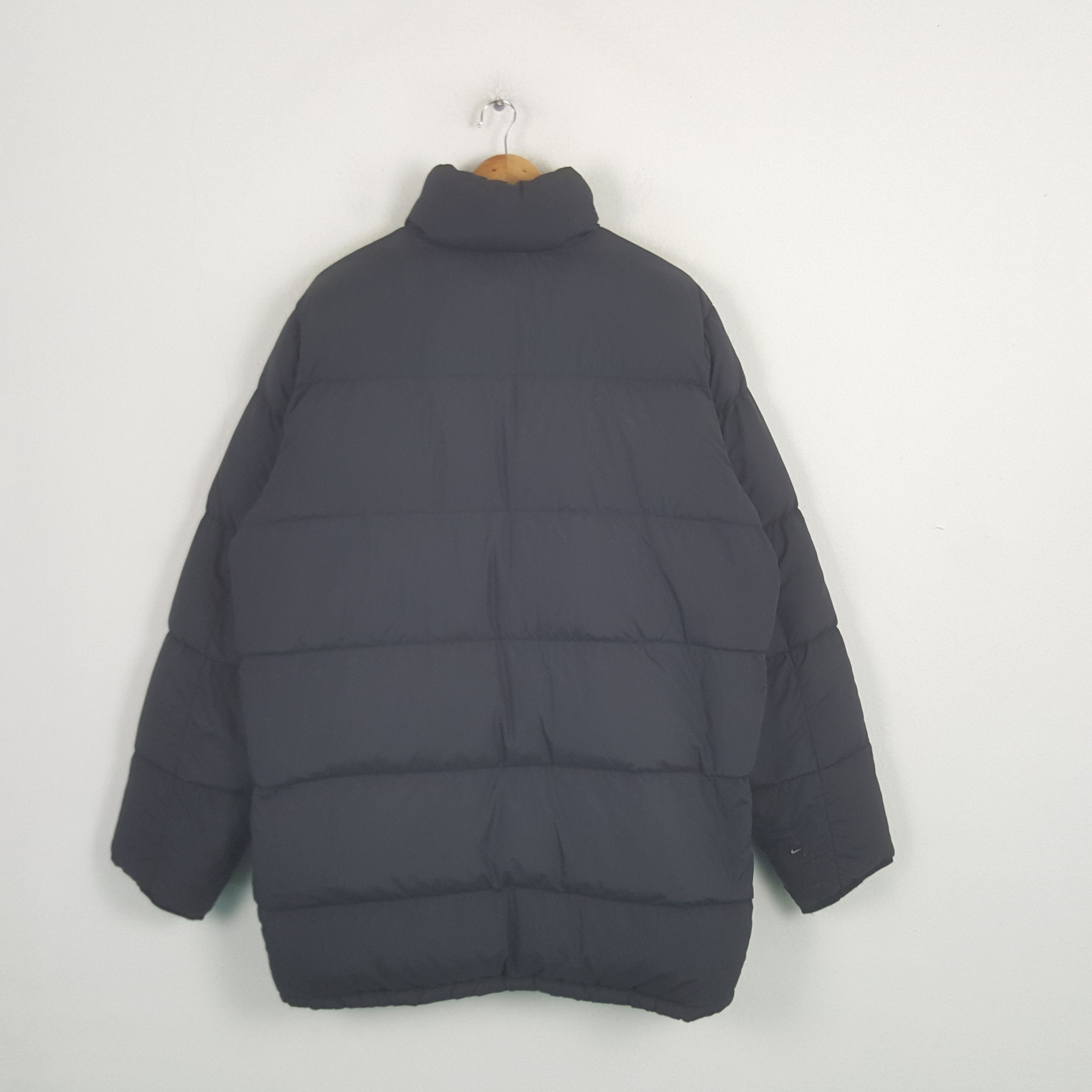 Nike ACG Vintage Nike ACG Reversible Outdoor Puffer Jacket RR17 Size US L / EU 52-54 / 3 - 3 Thumbnail
