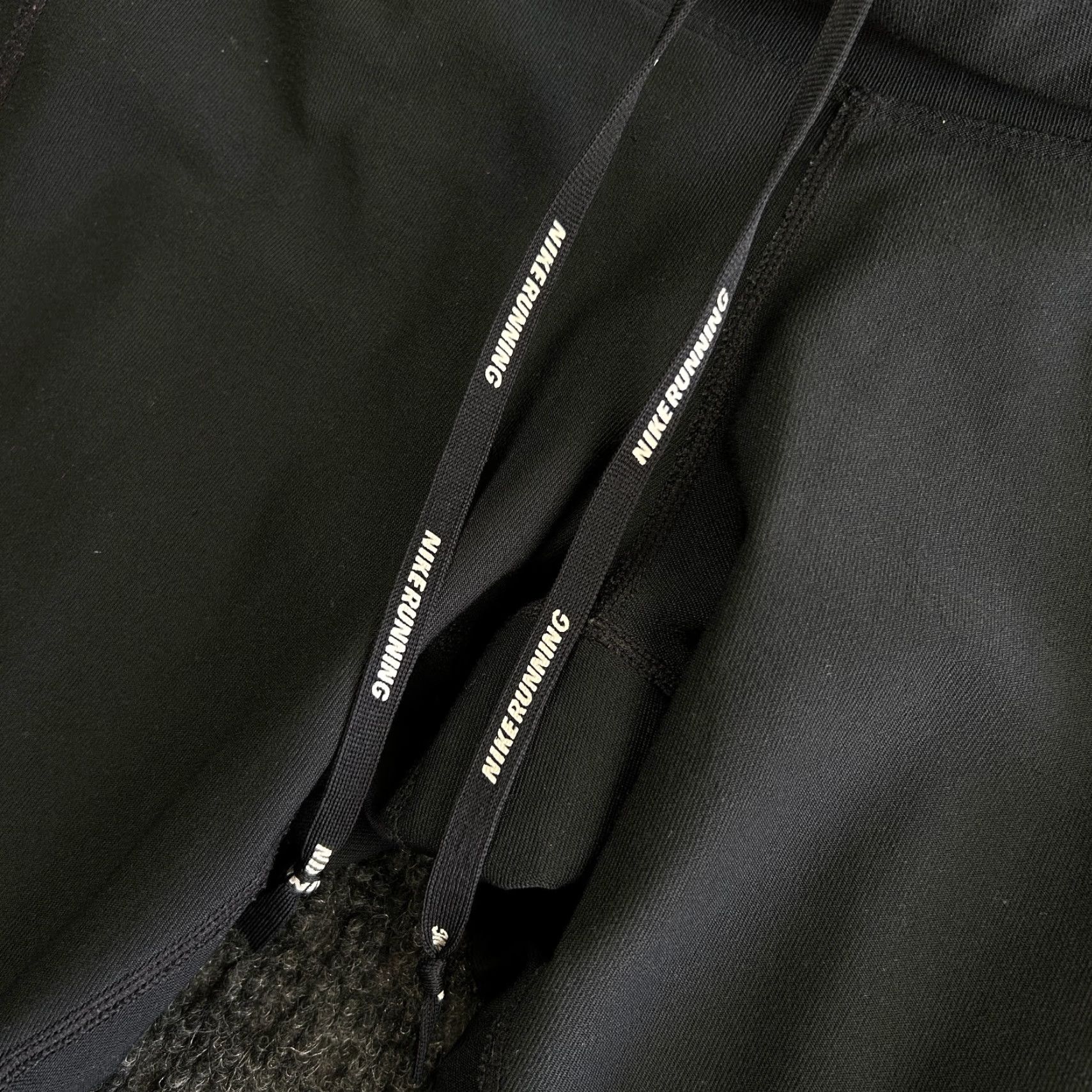 Nike Nike Dri-Fit Capri Leggings Womens S Black Drawstring Zip Pocket FAST SH Size 28" / US 6 / IT 42 - 2 Thumbnail