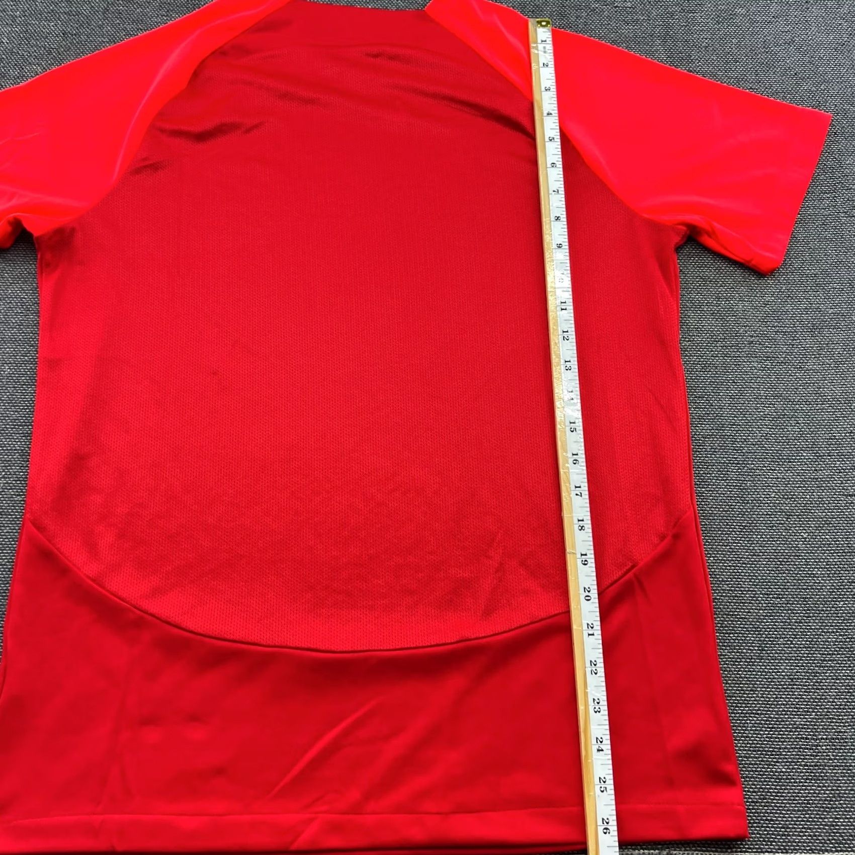 Nike VINTAGE Nike Shirt Football Jersey CS Brann Training Mens L Red Short Sleeve Polyester 100% Moisture Wicking Quick Dry Camiseta Sports Football Mens Size US L / EU 52-54 / 3 - 7 Thumbnail