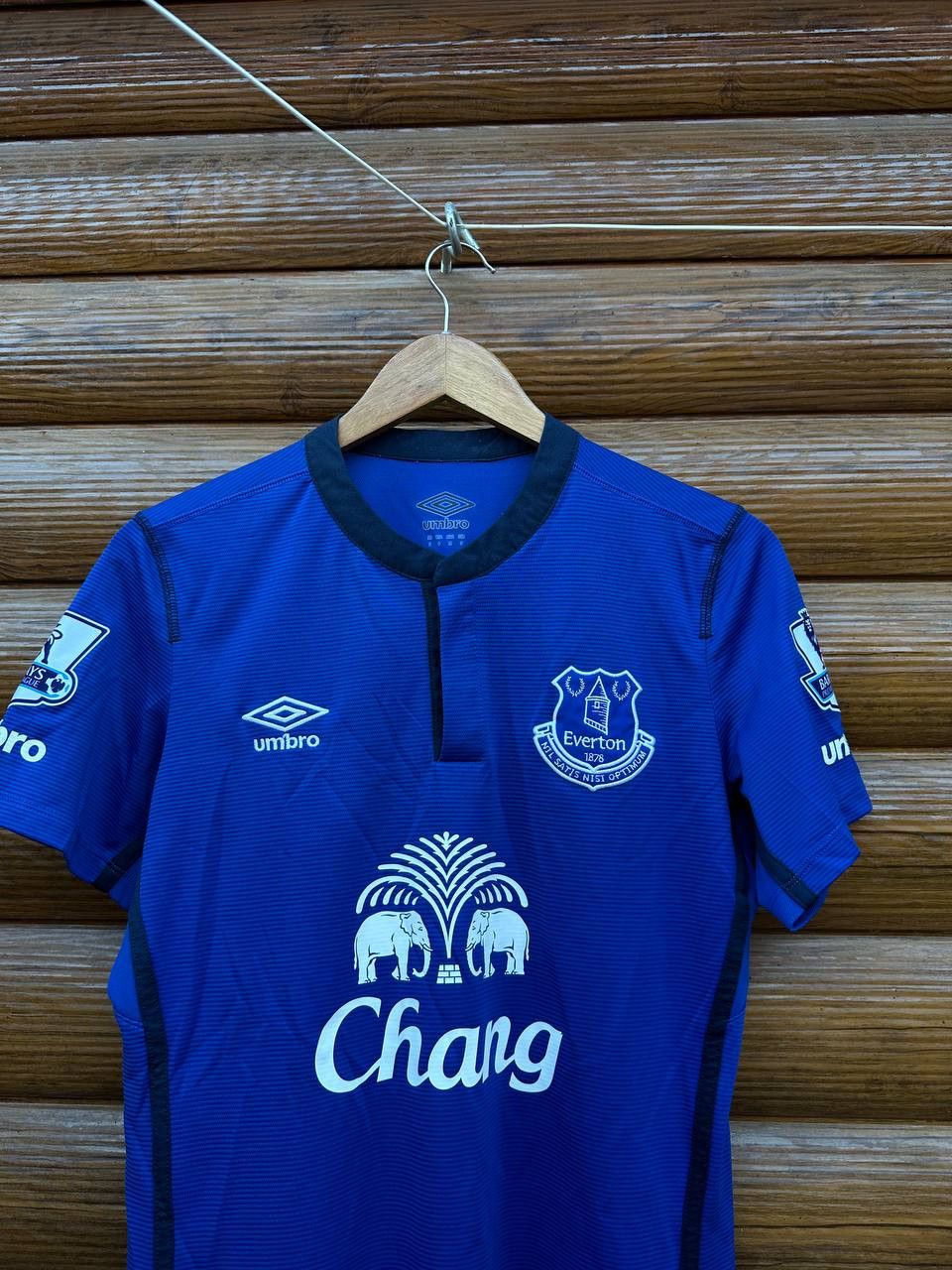 Umbro EVERTON HOME FOOTBALL SHIRT SOCCER JERSEY UMBRO Size US M / EU 48-50 / 2 - 2 Thumbnail
