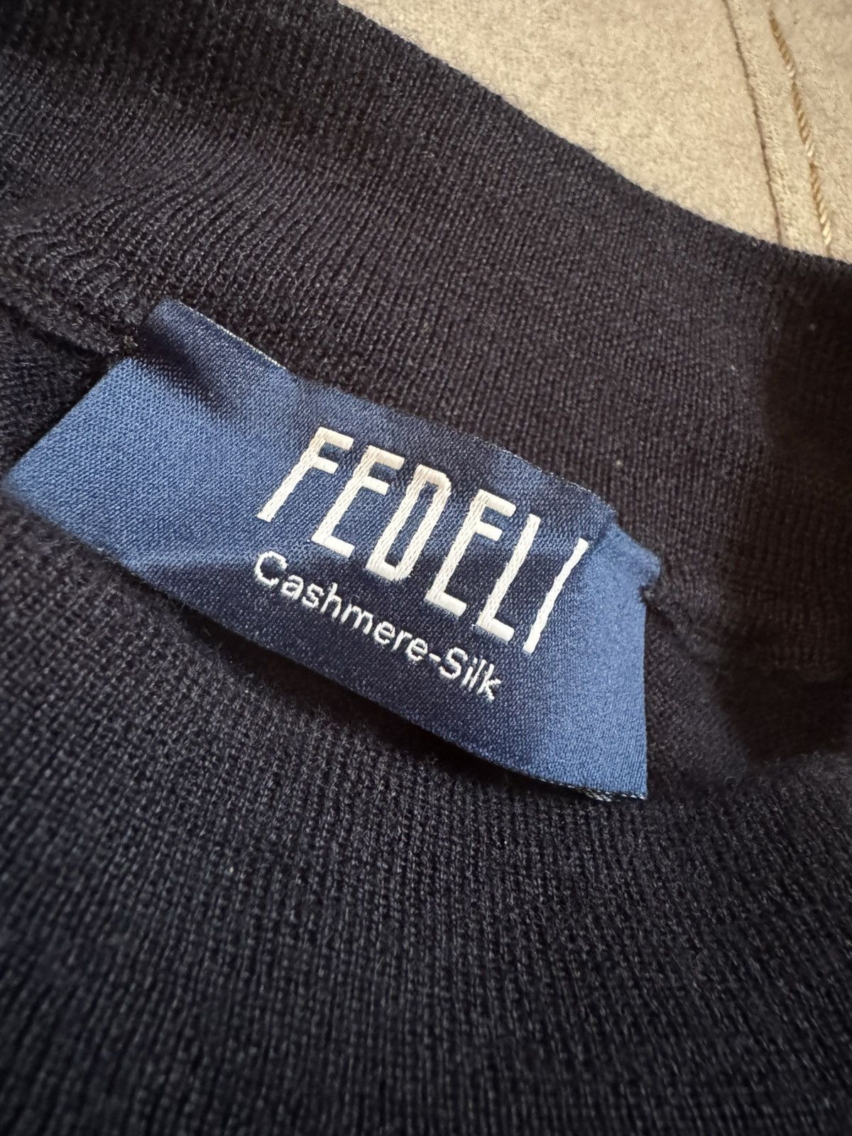 Fedeli FEDELI jumper 54 but FITS SMALLER CHECK PHOTOS FOR TAPE SIZE Size US L / EU 52-54 / 3 - 8 Thumbnail